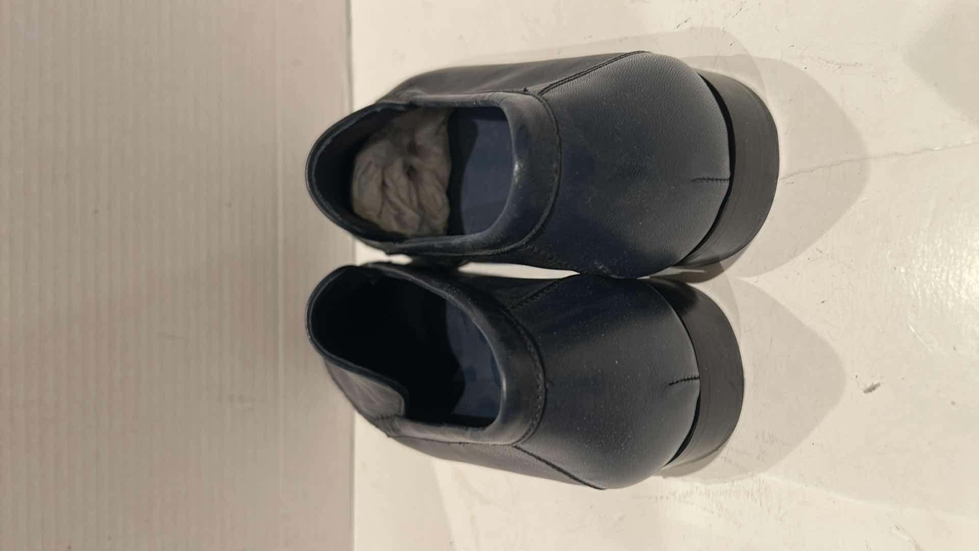 View 4 of 2 PAIRS- DESIGNER COLE HAAN MEN'S LEATHER LOAFERS (SIZE 10.5)