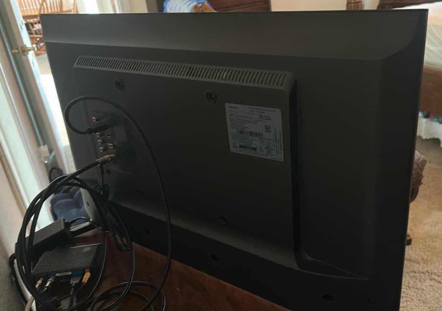 Photo 1 of 19” SAMSUNG TV W REMOTE