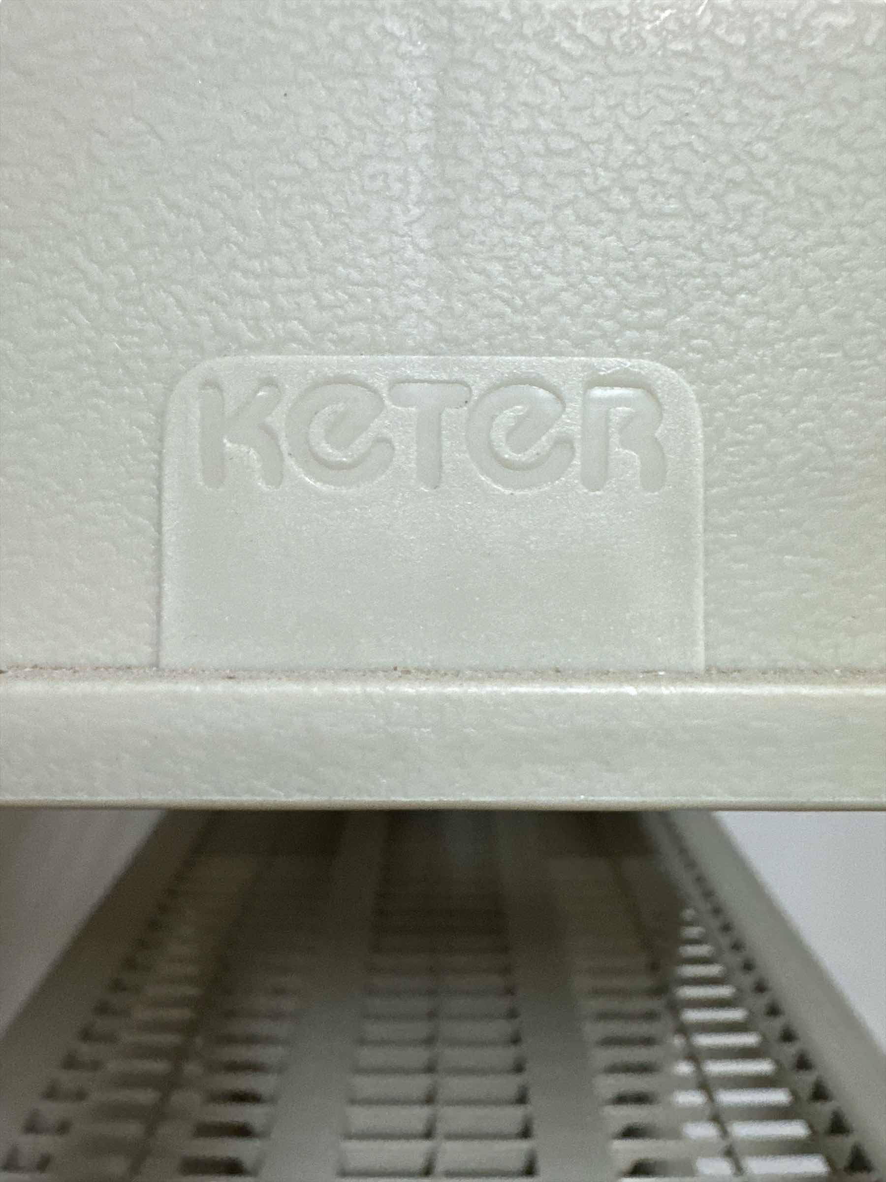 Photo 1 of KETER 5 TIER PLASTIC UTILITY SHELF UNIT, STORAGE

36” X 24” X H72”