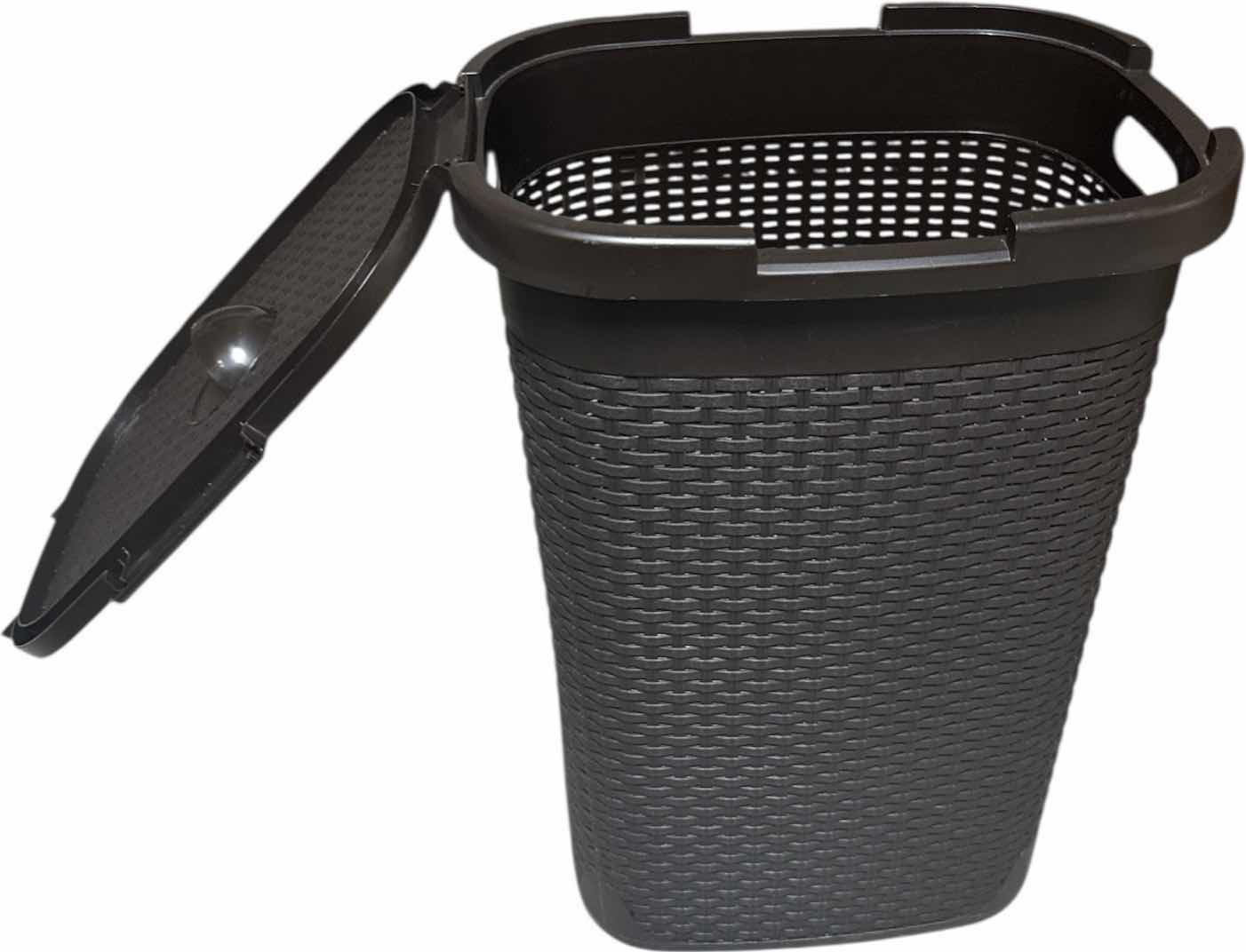 Photo 1 of 2- LAUNDRY HAMPER WOOD AND HEAVY DUTY PLASTIC

H25.5” AND SMALLER