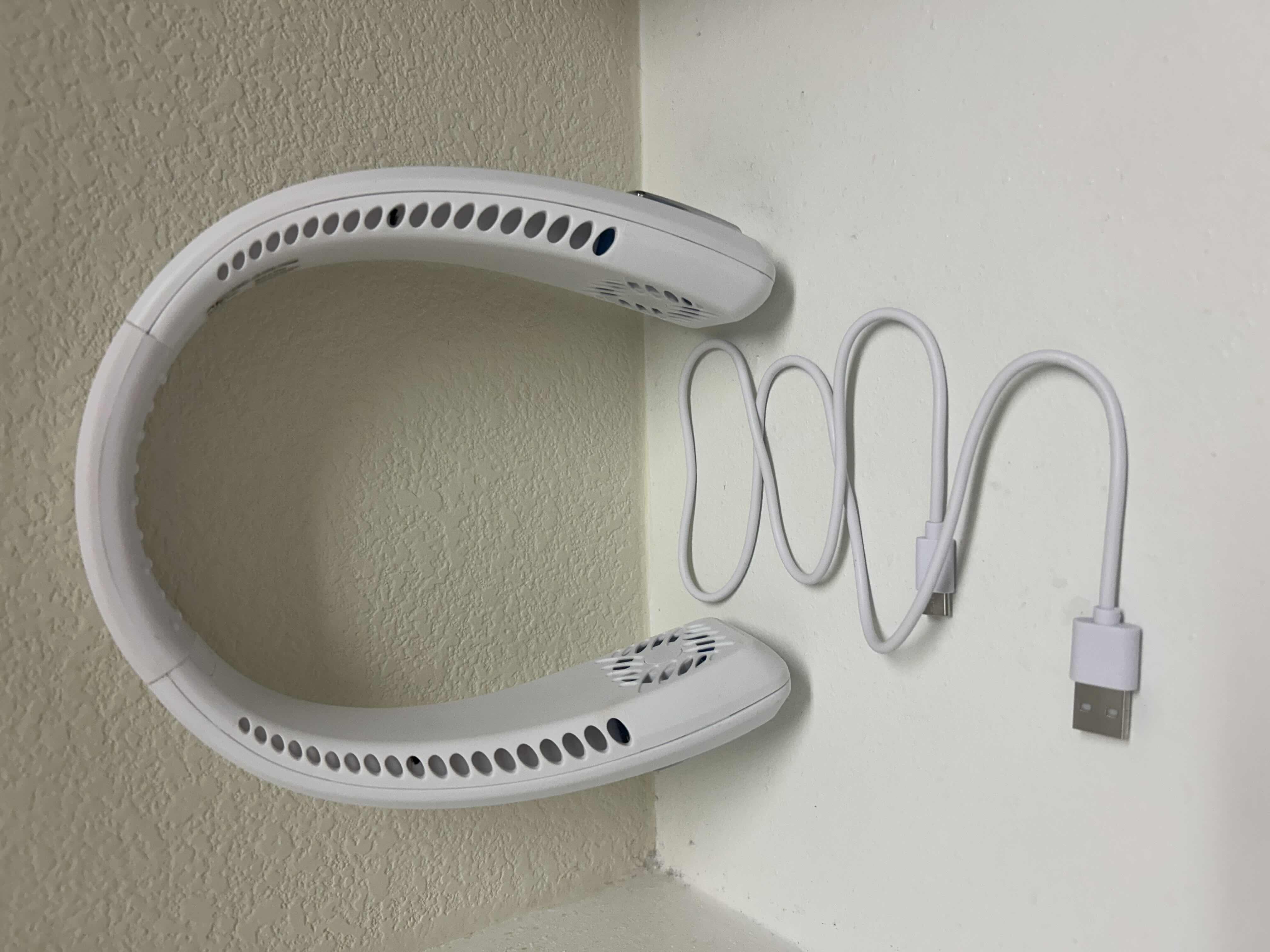 Photo 1 of ARTIC AIR PORTABLE FAN W CHARGER CORD