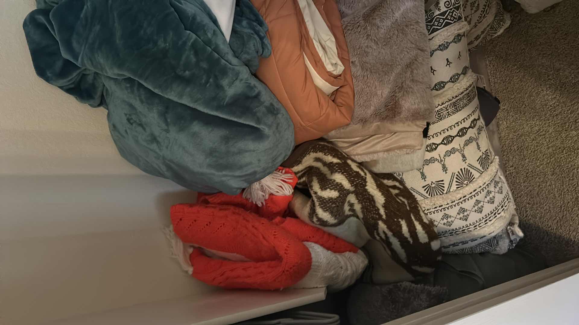 Photo 1 of CONTENTS OF CLOSET LINEN BLANKETS PILLOWS