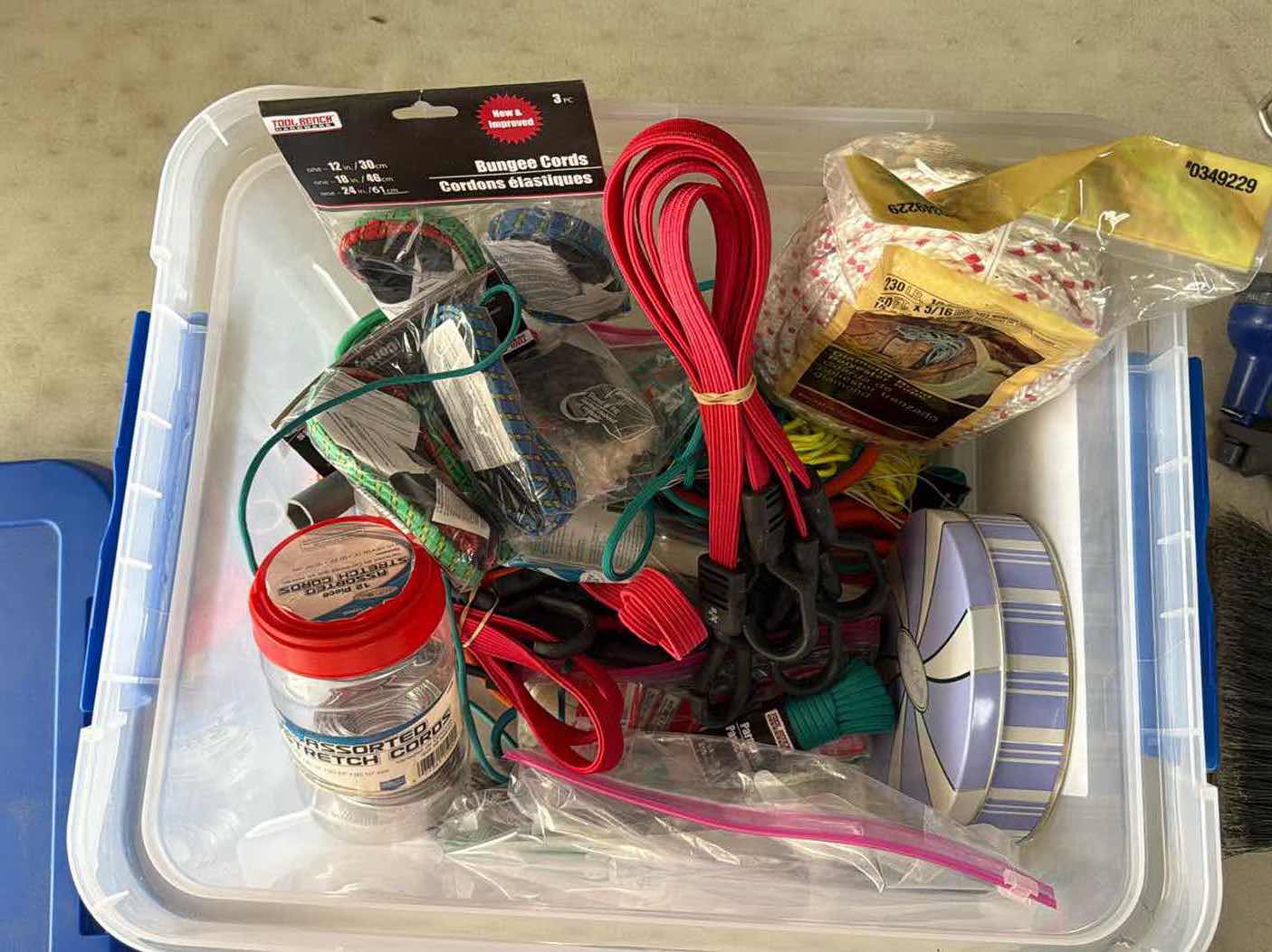 Photo 1 of CONTENTS OF TOTE-ROPE, BUNGEE CORDS, STEEL CORDS