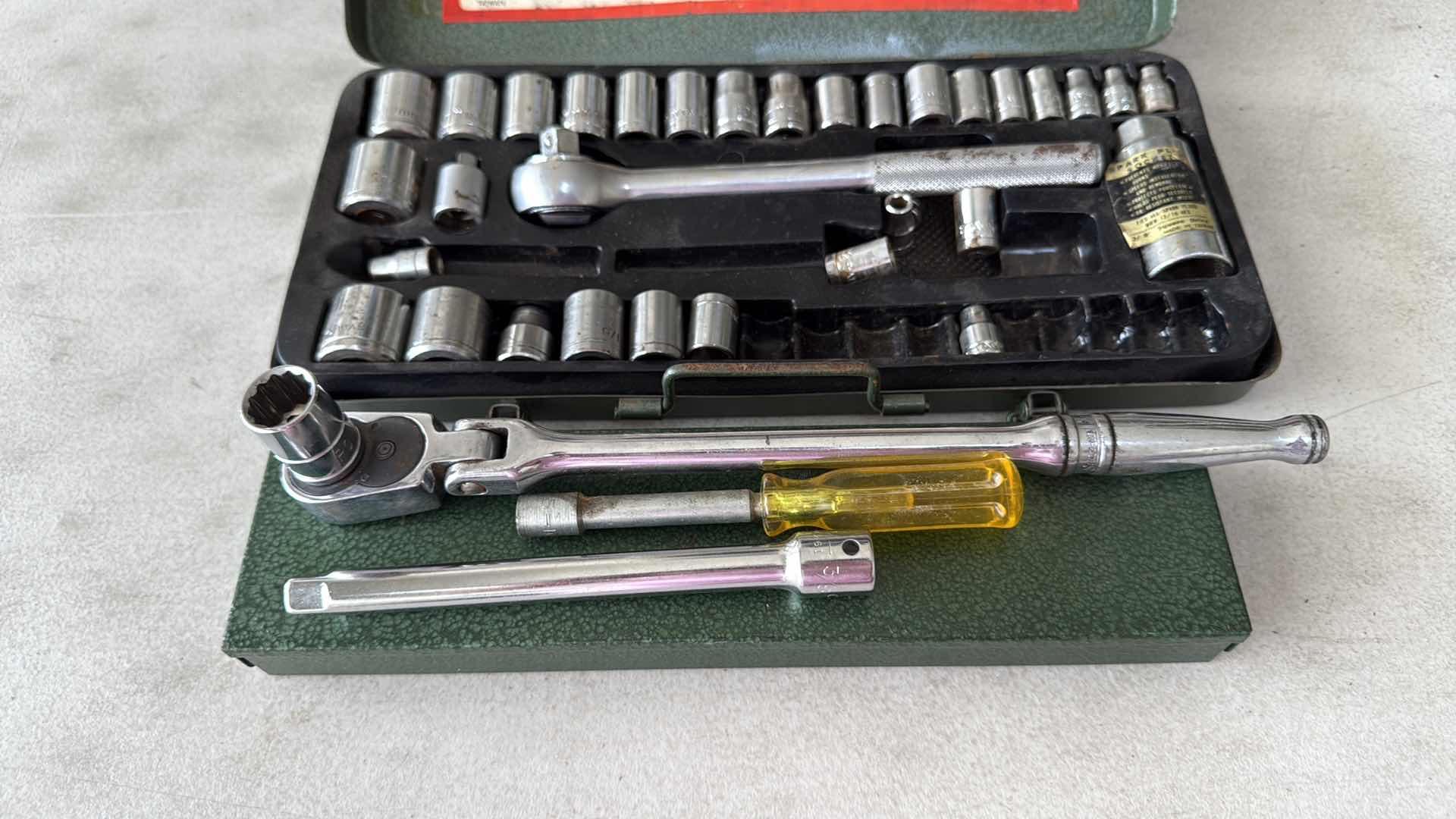 Photo 1 of ALLOY STEEL SOCKET WRENCH SETS