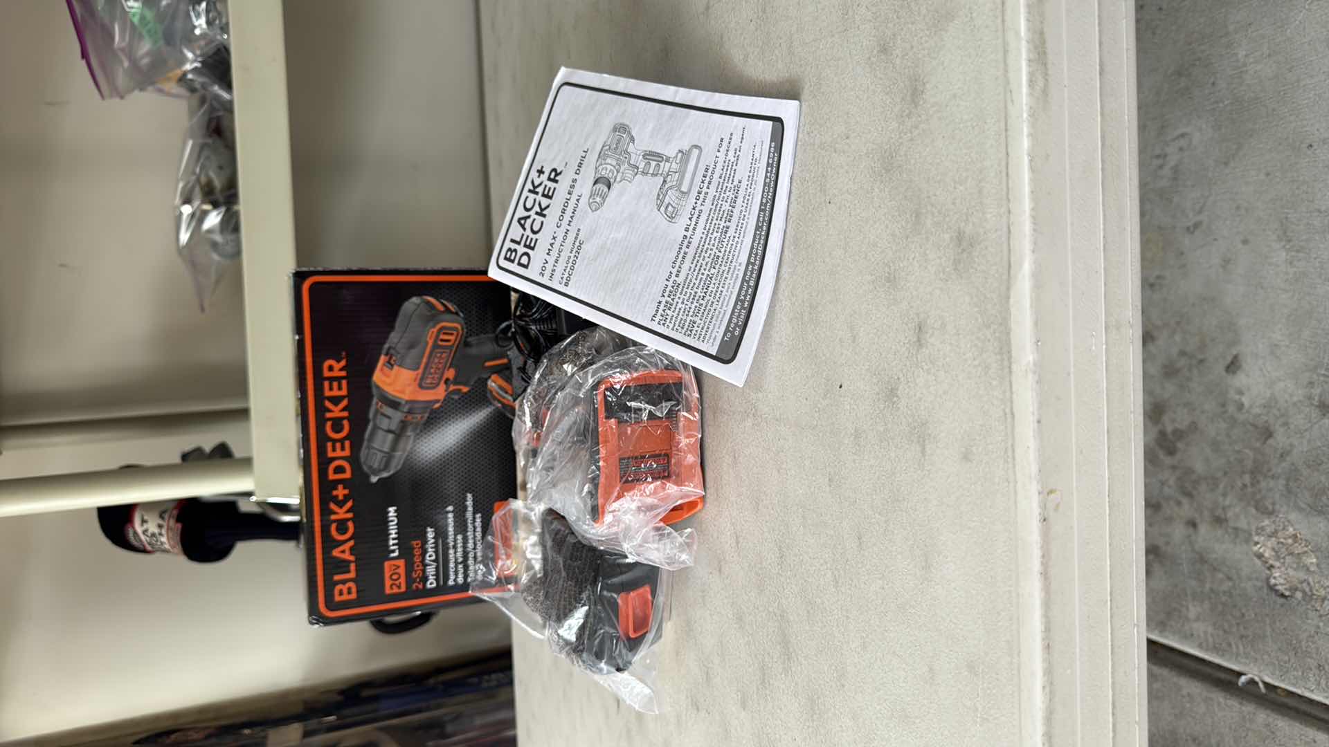 Photo 1 of NEW BLACK & DECKER 20V MAX CORDLESS DRILL/DRIVER