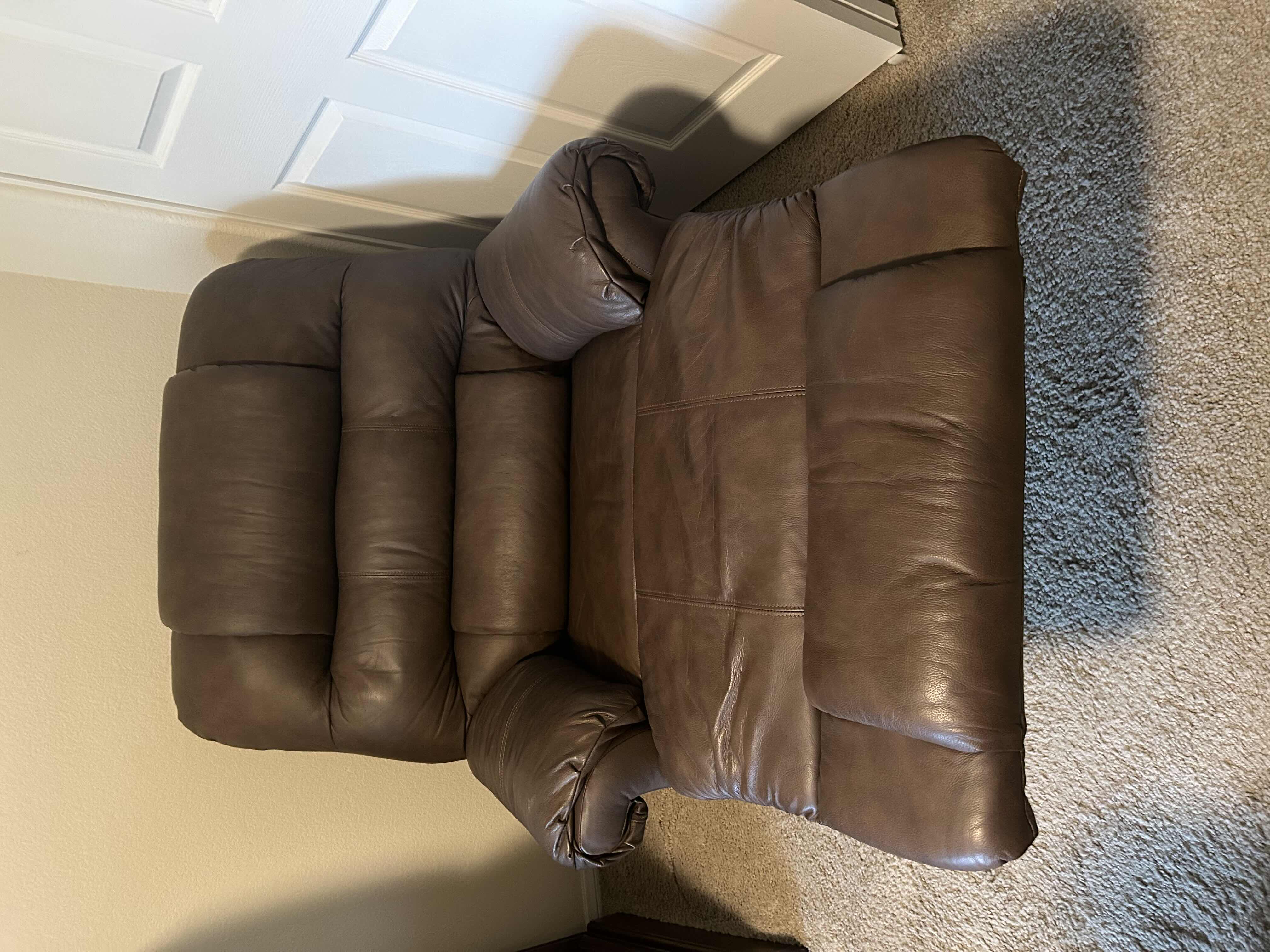 Photo 1 of STRATOLOUNGER BROWN LEATHER ROCKING RECLINER W MASSAGE RETAIL $700