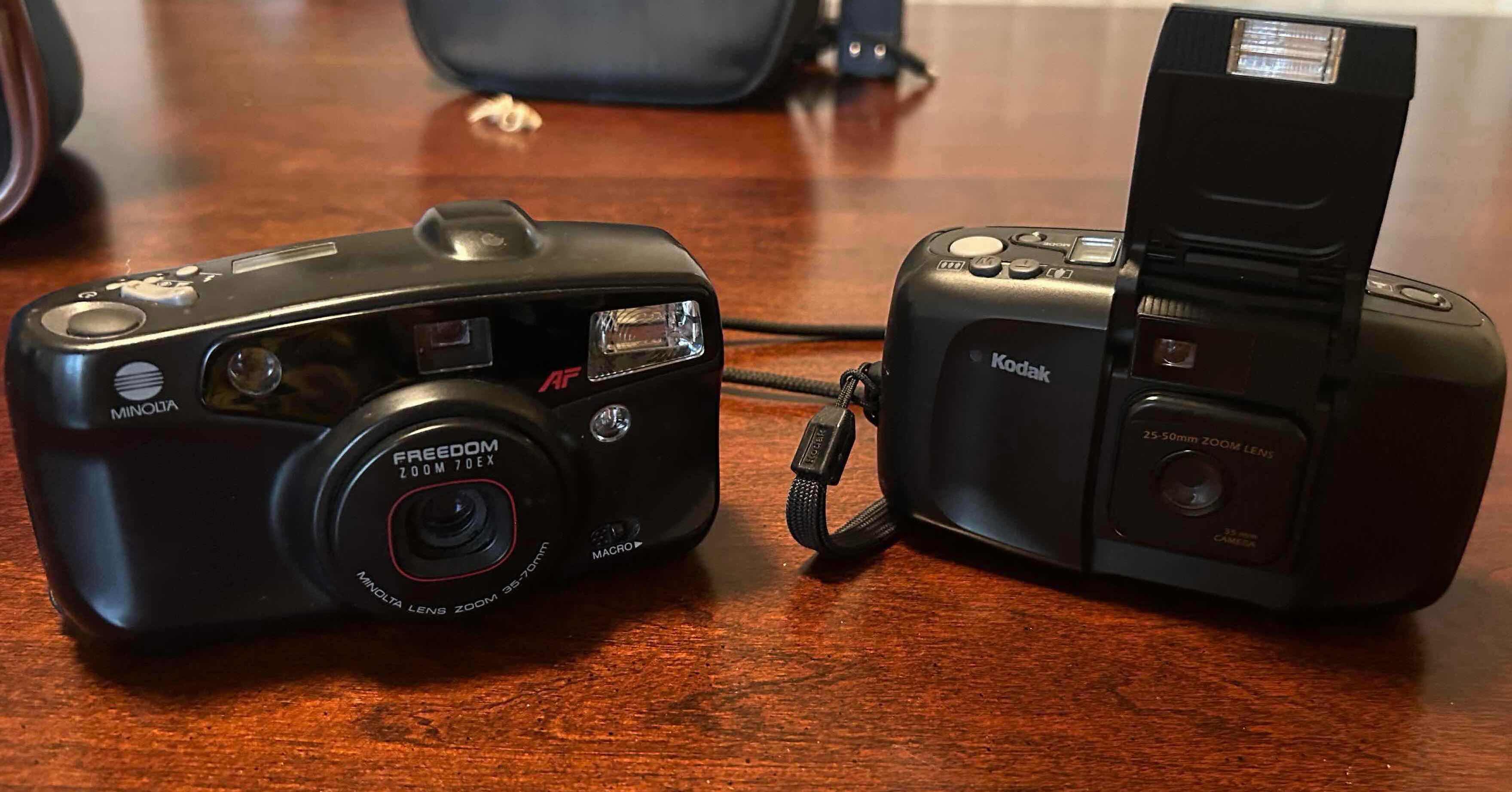 Photo 1 of 2 VINTAGE POINT AND SHOOT CAMERAS KODAK AND MINOLTA