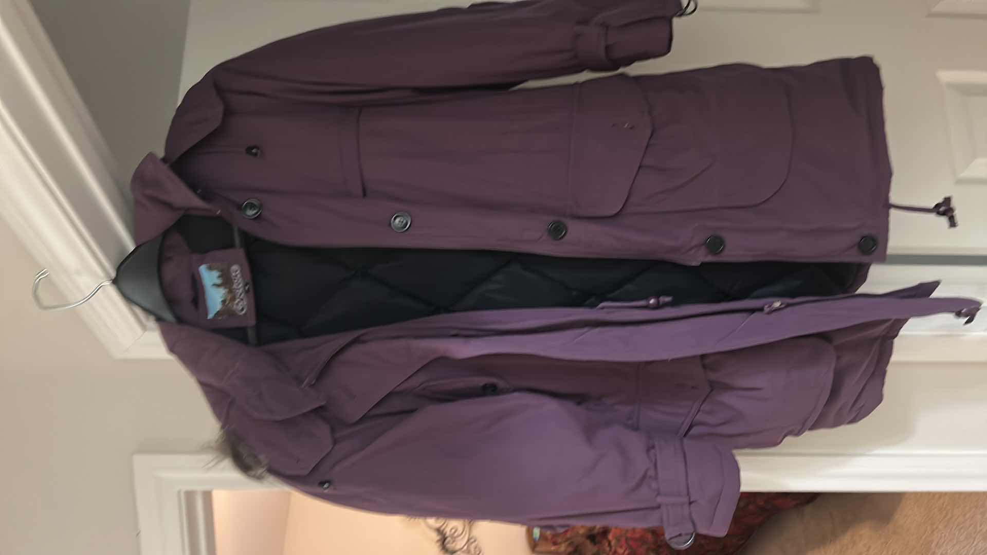 Photo 1 of 11 WOMEN JACKETS SIZE LARGE