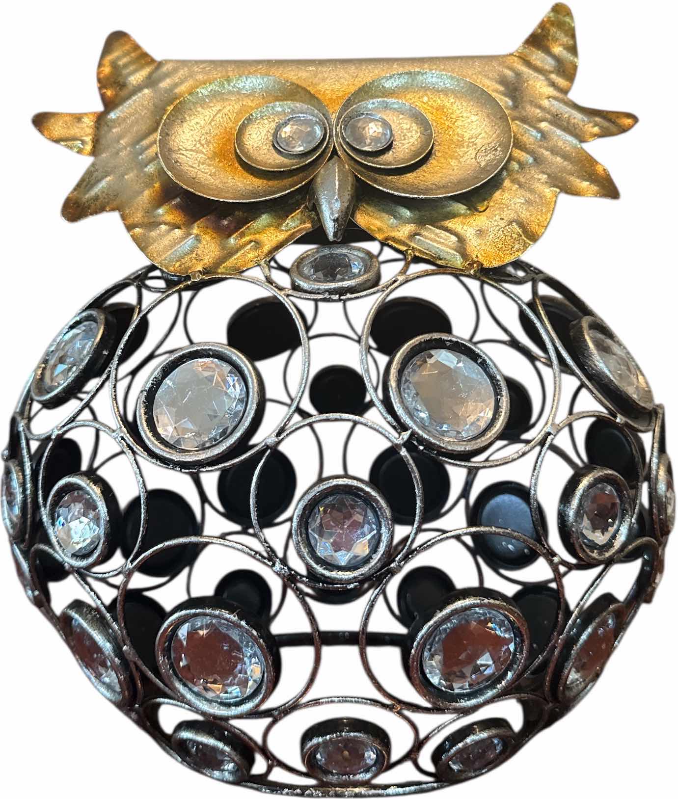 Photo 1 of 4- HOME DECOR 12 DINNER PLACEMATS METAL OWL TORTOISE AND CERAMIC TURTLE 
H11” AND SMALLER