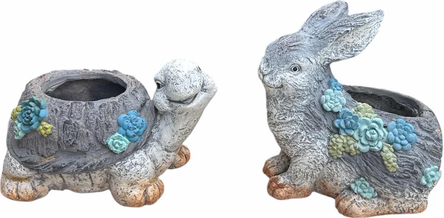 Photo 1 of 2- OUTDOOR RESIN PLANTERS BUNNY AND TORTOISE 
H12.5”