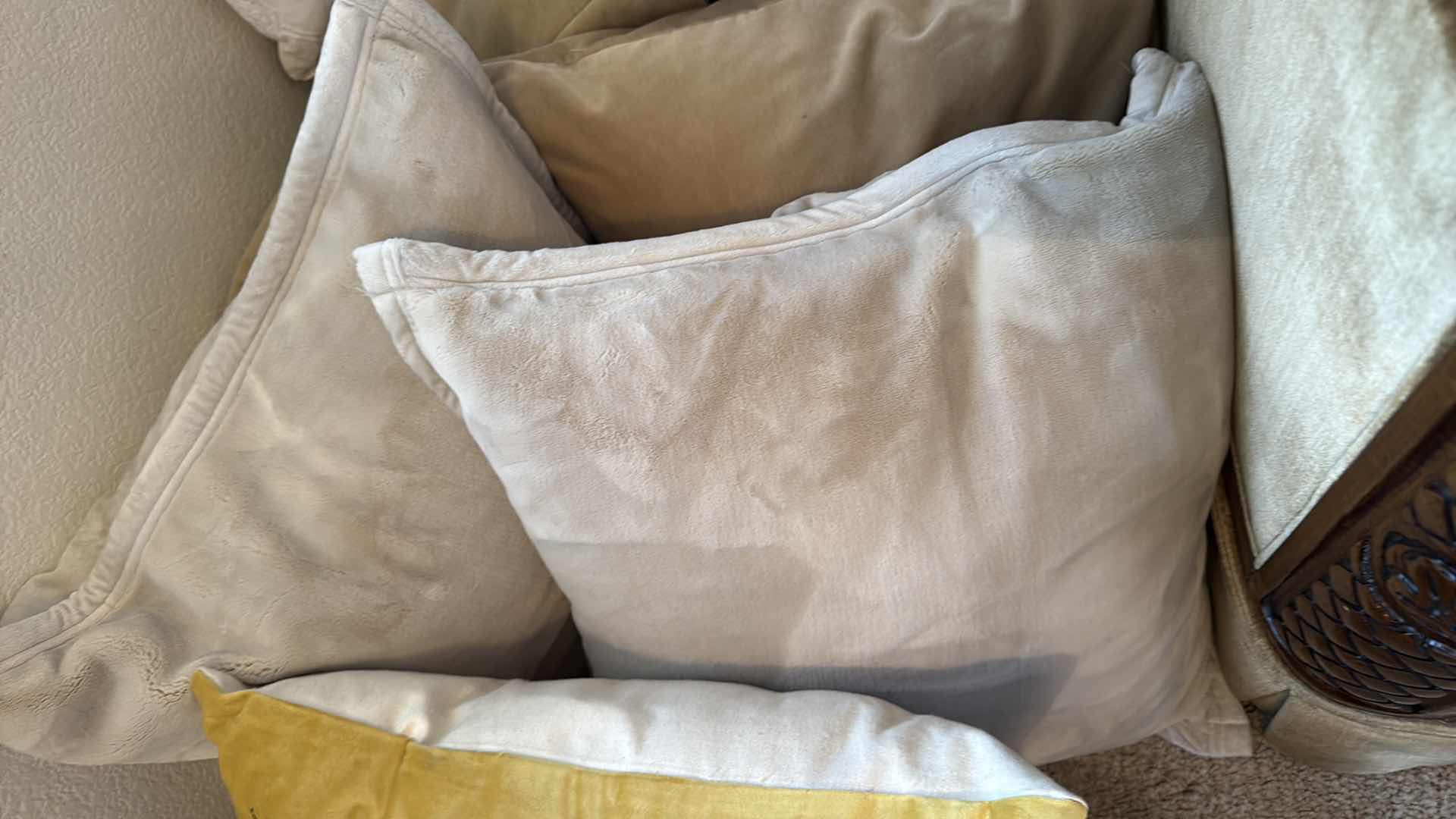 Photo 1 of 9- DECORATIVE PILLOWS