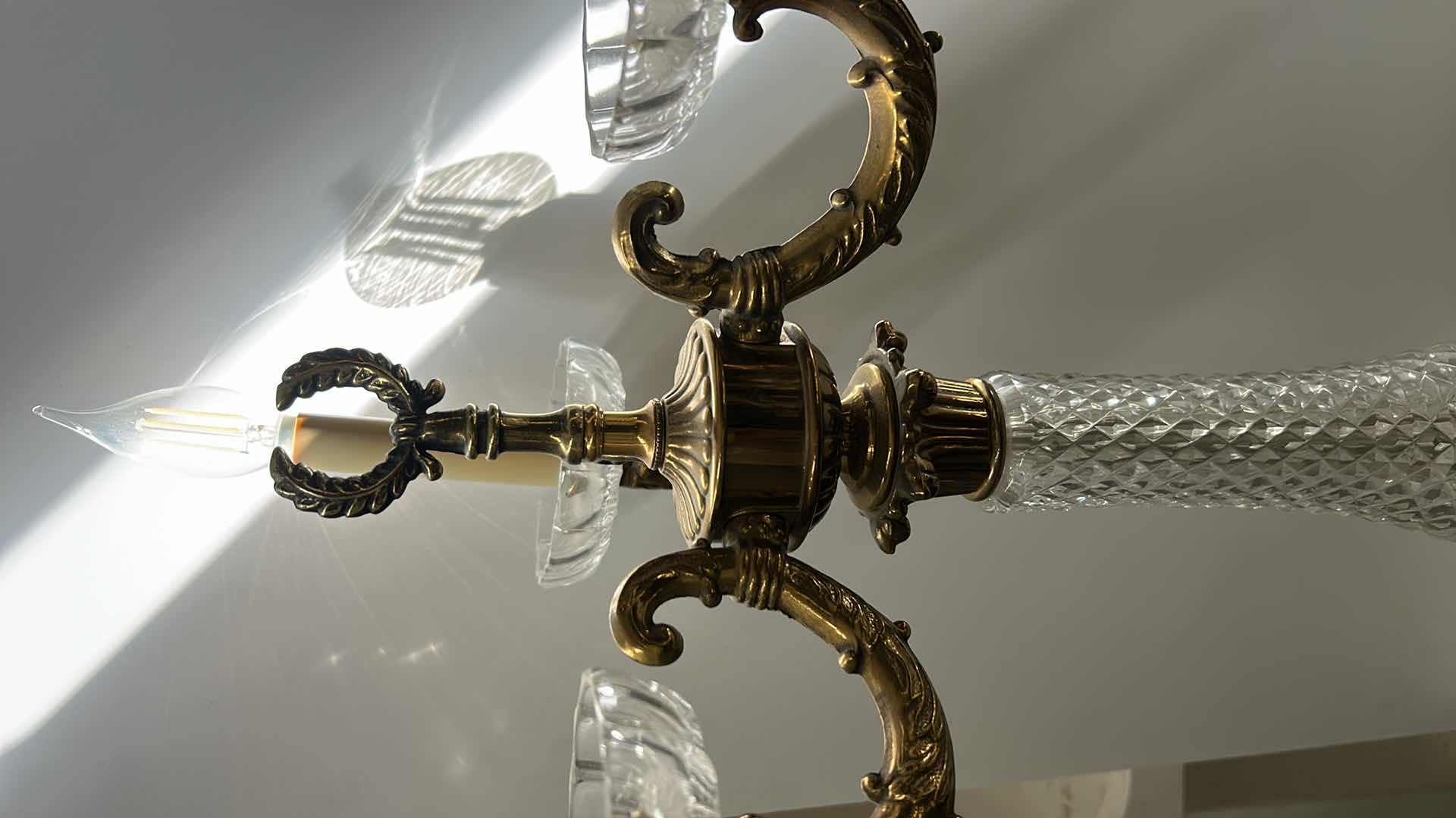 Photo 1 of VINTAGE BRASS AND CRYSTAL LAMP H28”