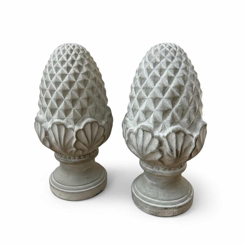 Photo 1 of 2 HEAVY CERAMIC ACORNS H13”