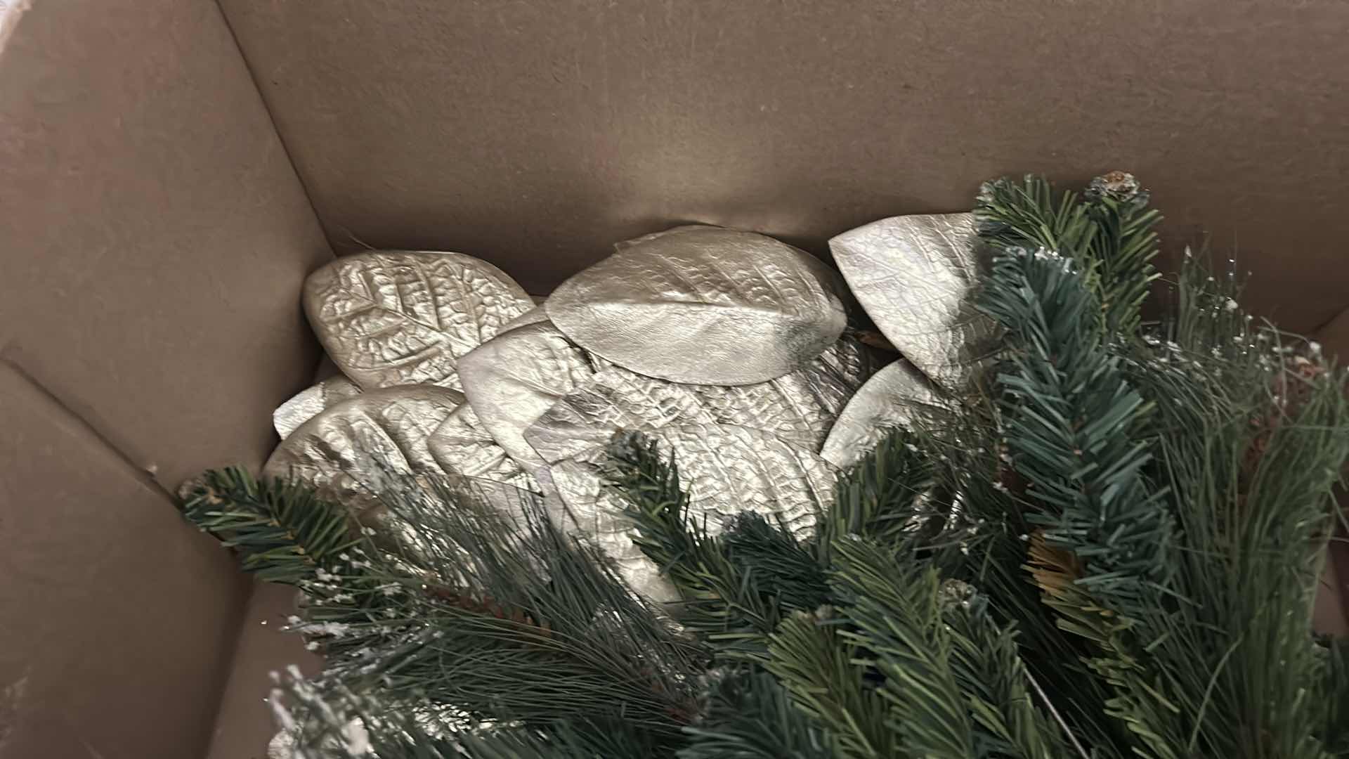 Photo 1 of CHRISTMAS DECOR