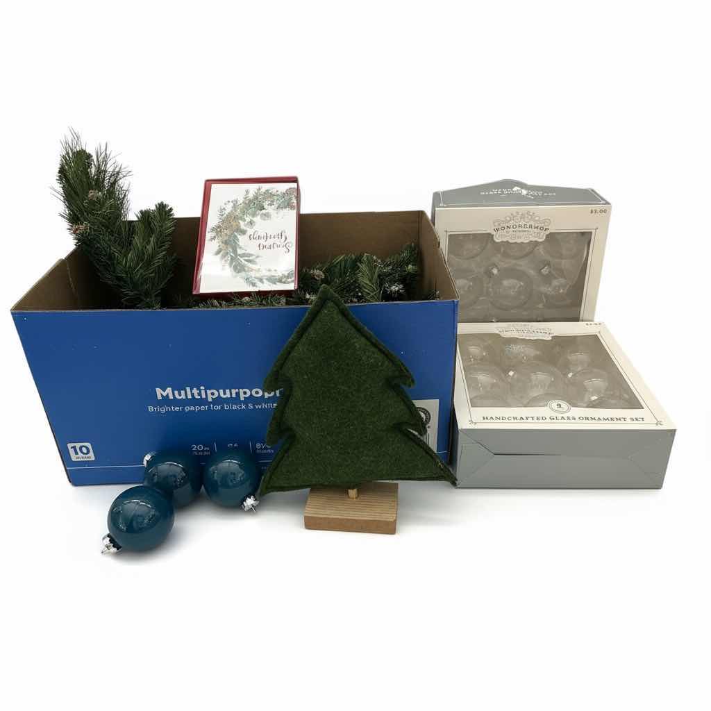 Photo 1 of CHRISTMAS DECOR