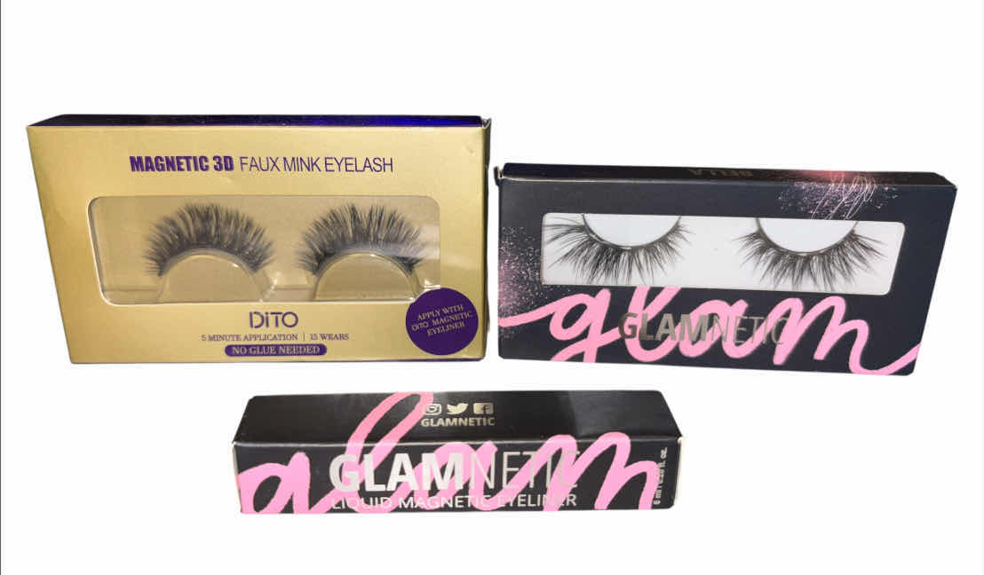 Photo 1 of NEW MOXIELASH MAGNETIC LASH KIT PLUS 2 EXTRA MAGNETIC LASHES & MAGNETIC EYELINER