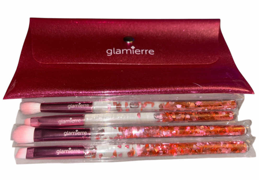 Photo 1 of NEW ASSORTED MAKEUP BRUSHES (7 PCS)