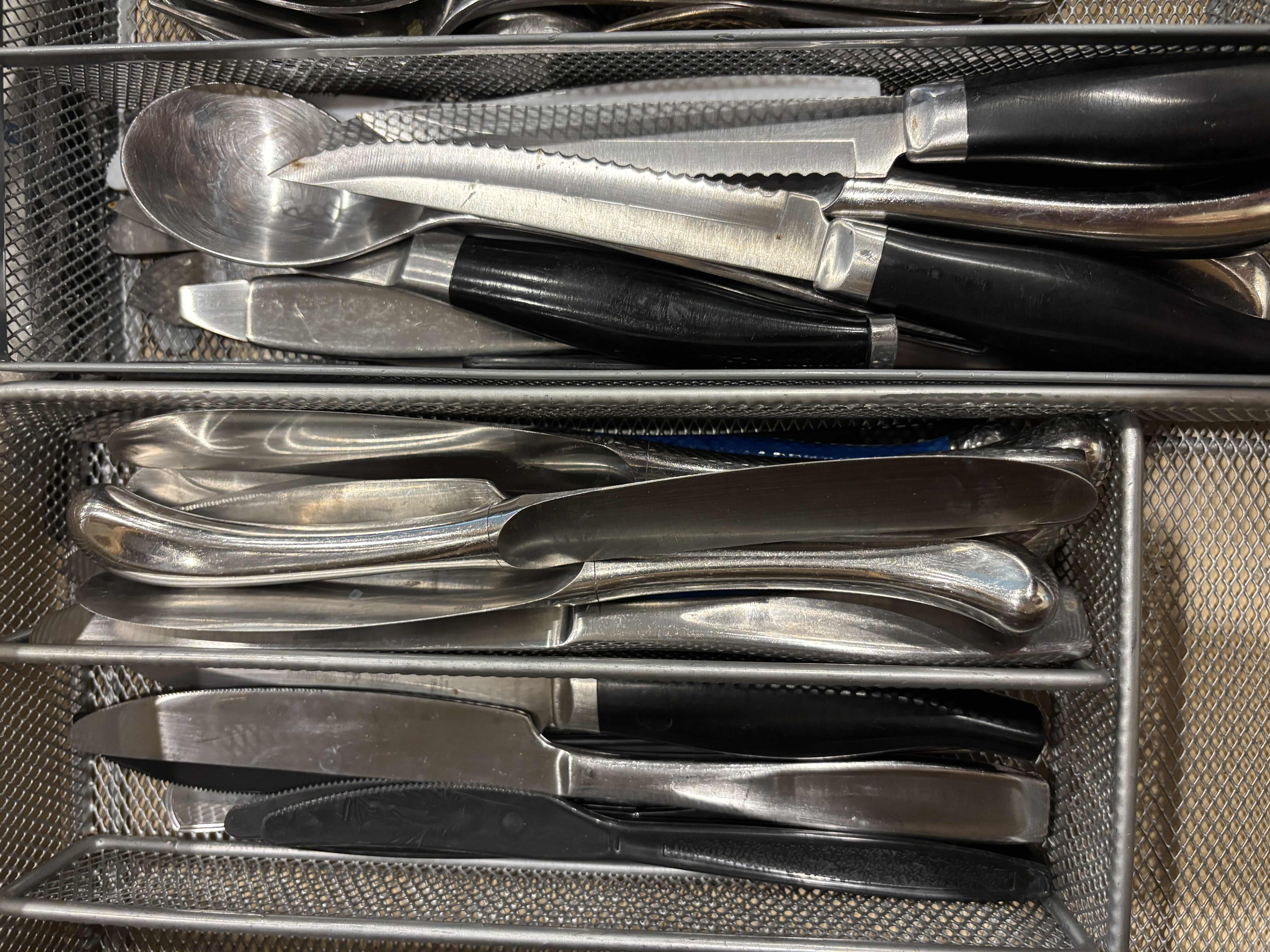 Photo 1 of CONTENTS OF KITCHEN DRAWER