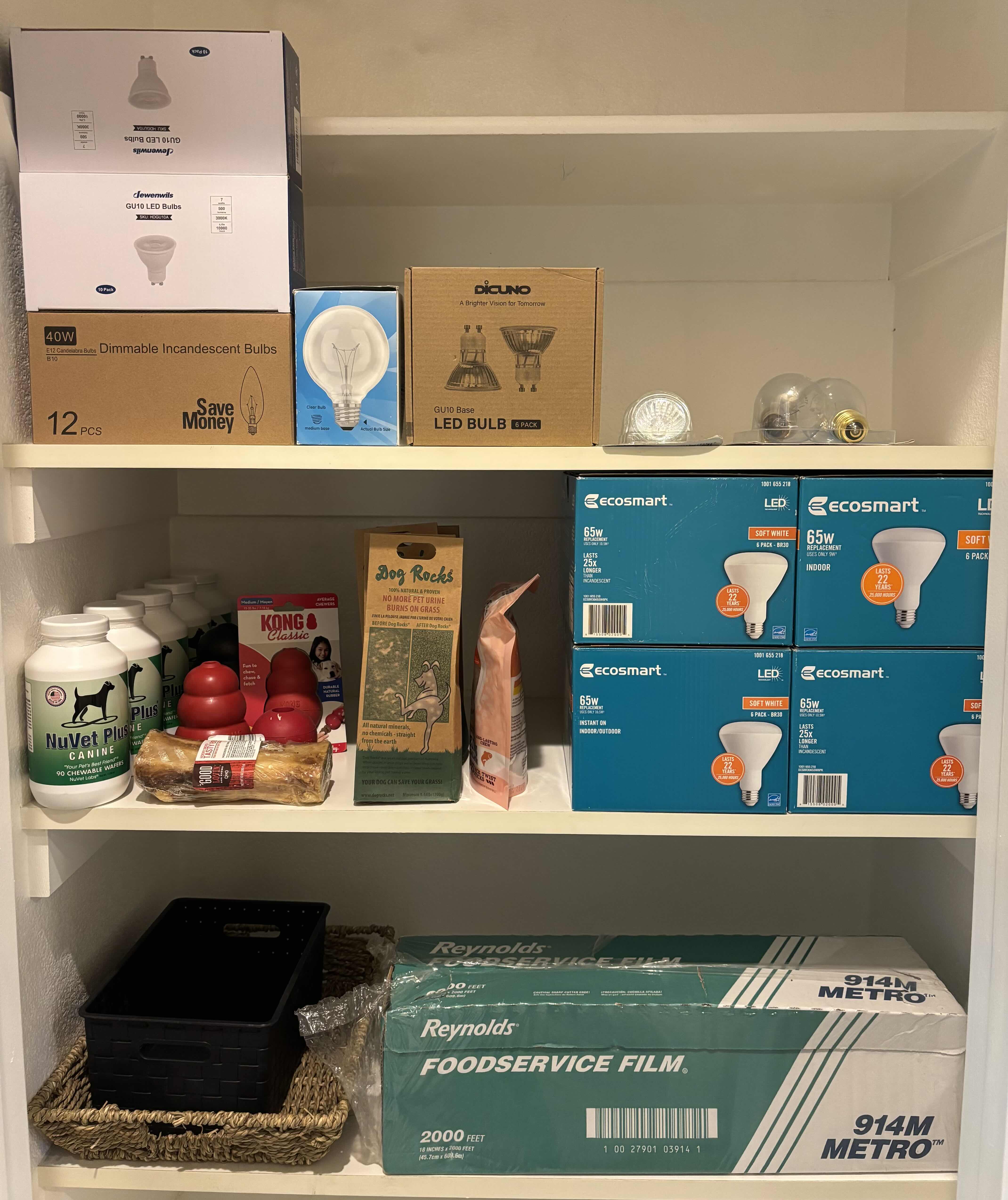 Photo 1 of CONTENTS OF KITCHEN PANTRY
