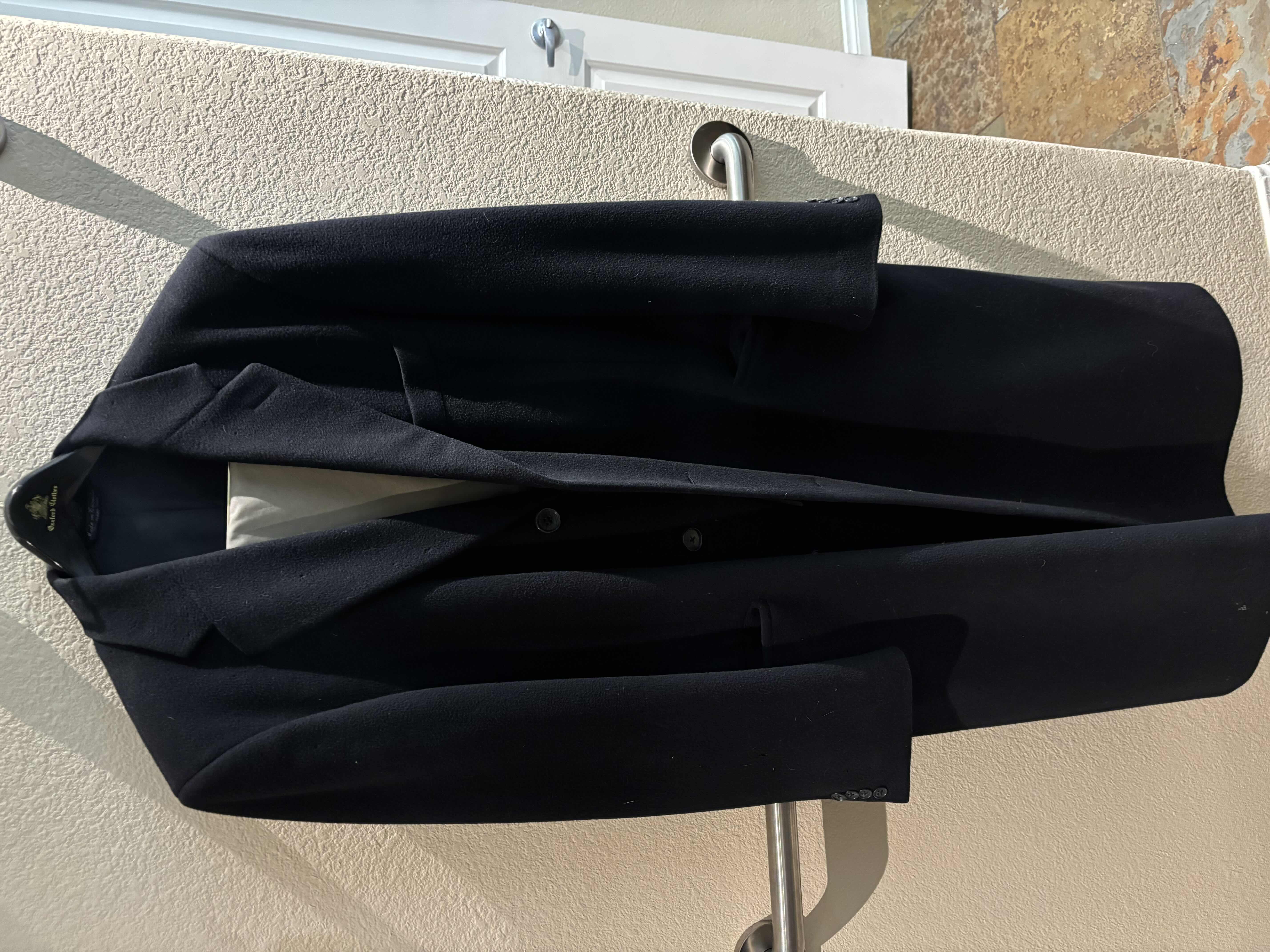 Photo 1 of MENS CLOTHES SIZE M-XL, HATS & UMBRELLA