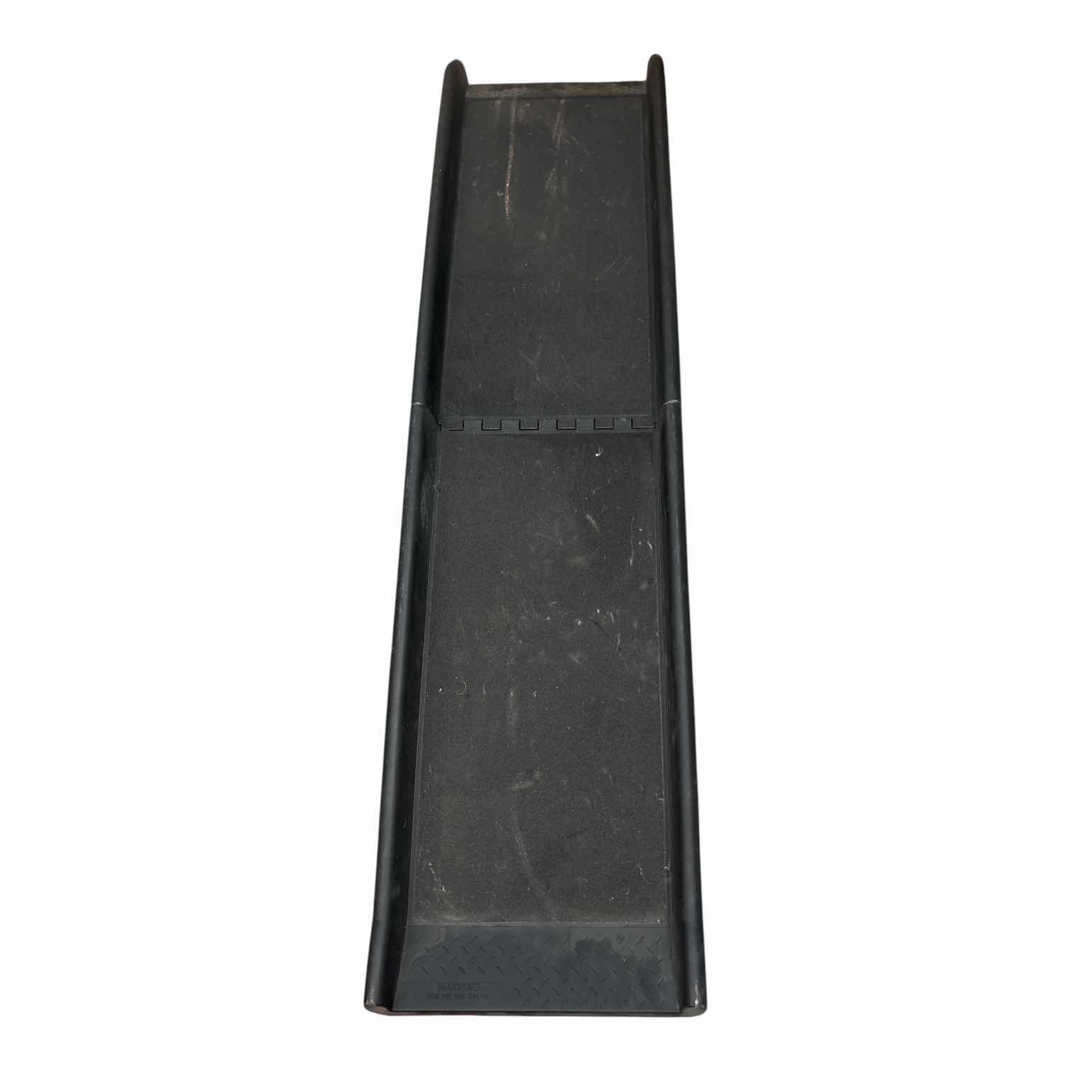 Photo 1 of NON SLIP FOLDABLE PET RAMP L61”