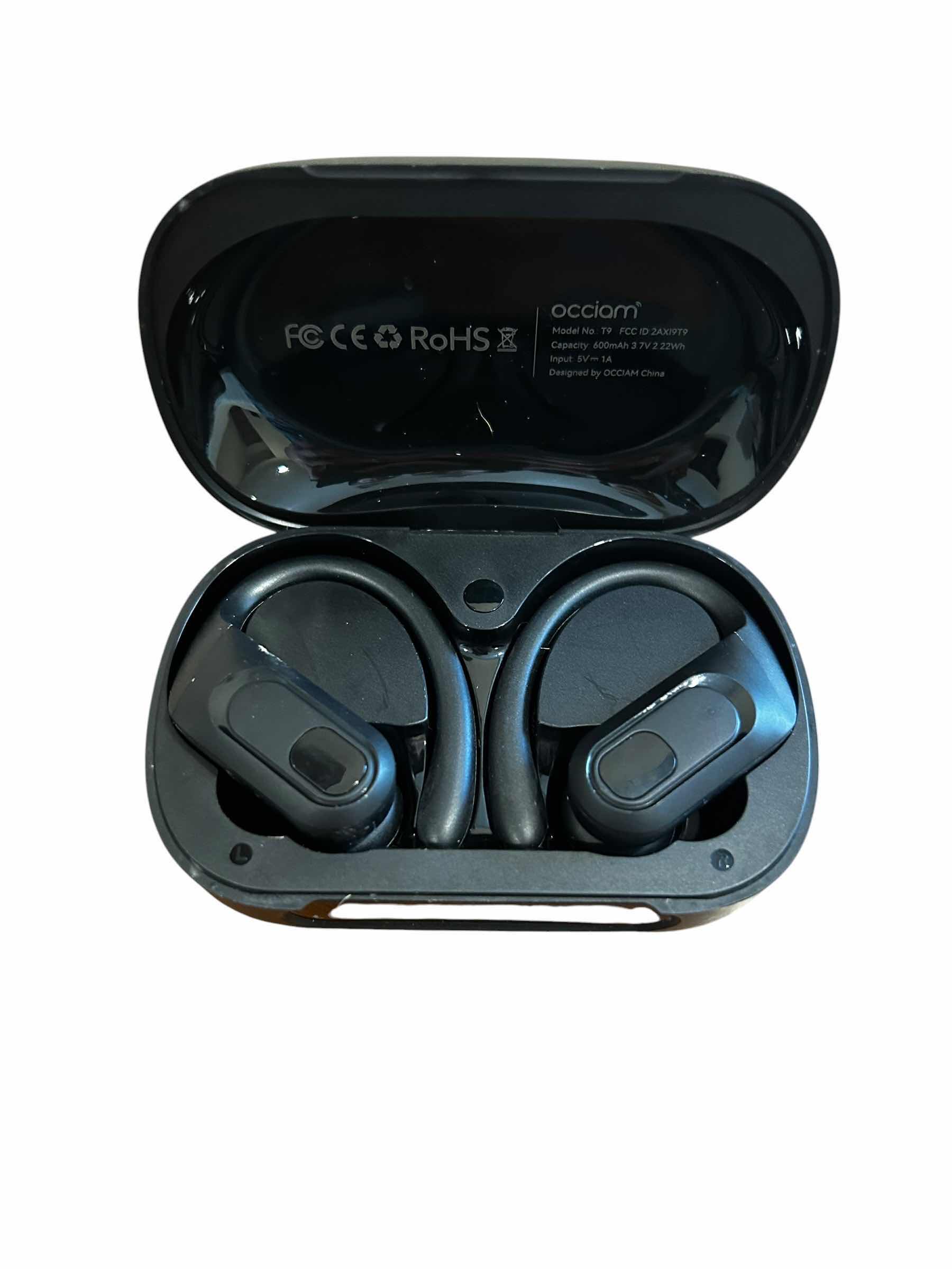 Photo 1 of BEATS HEADPHONES AND EARBUDS WITH CASE