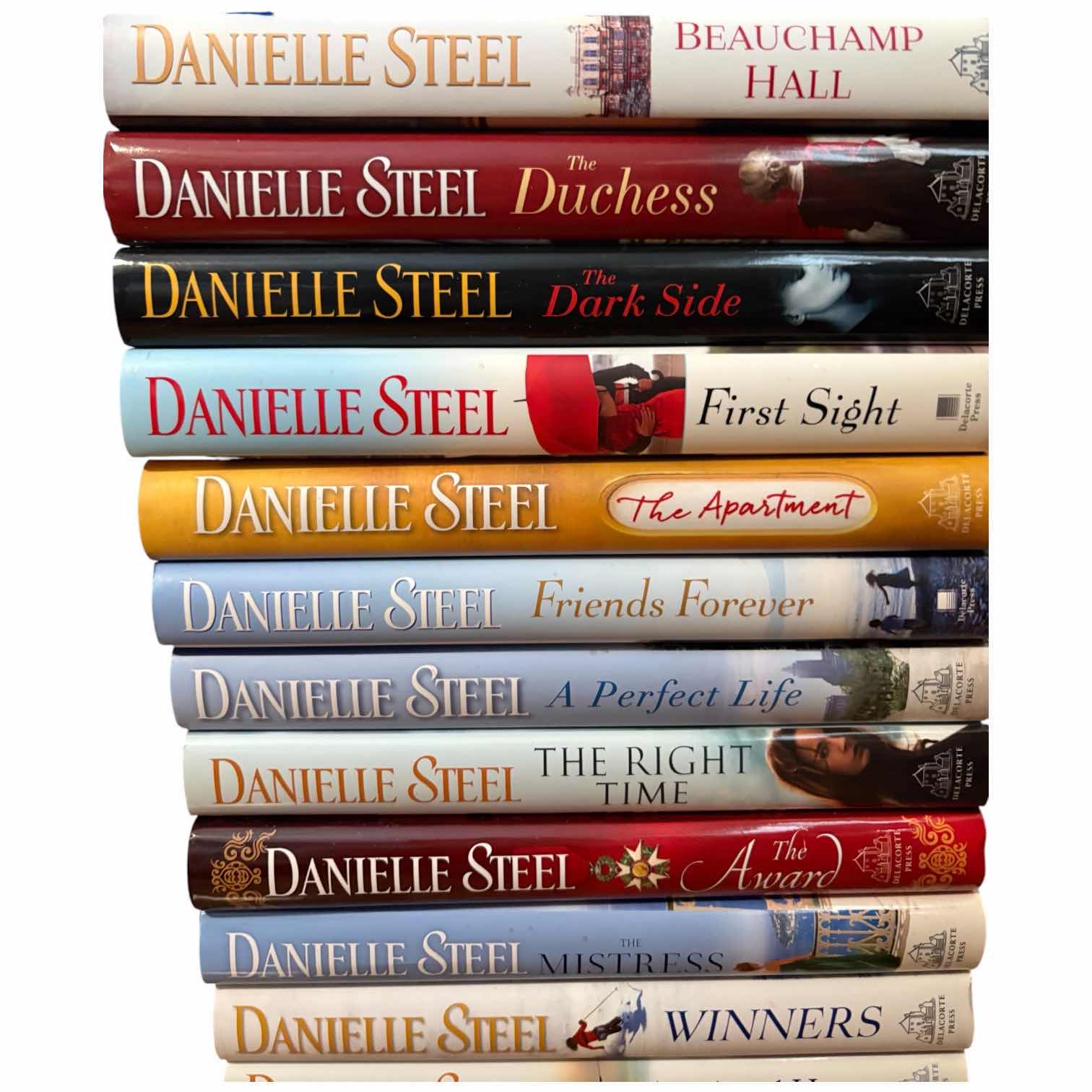 Photo 1 of (17)PCS DANIELLE STEEL NOVELS-BOOKS