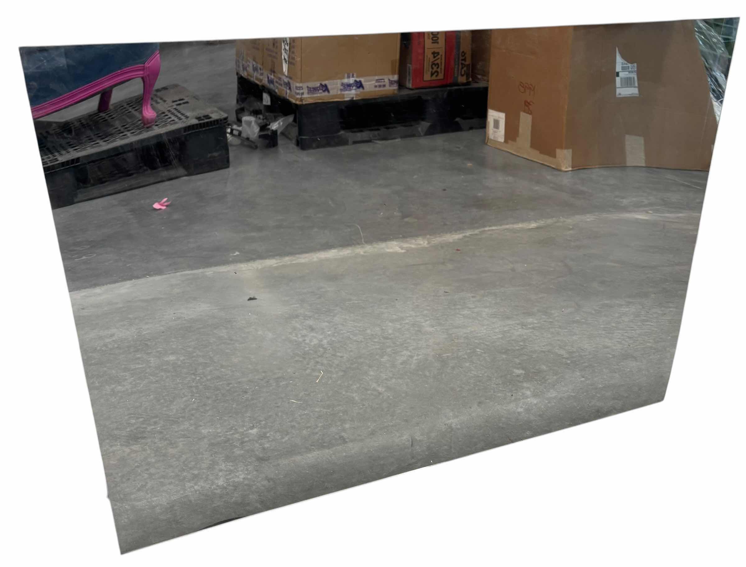 Photo 1 of INSIGNIA 39” CLASS F-20 SERIES LED HD SMART FOR TV WITH MIRRORED SCREEN