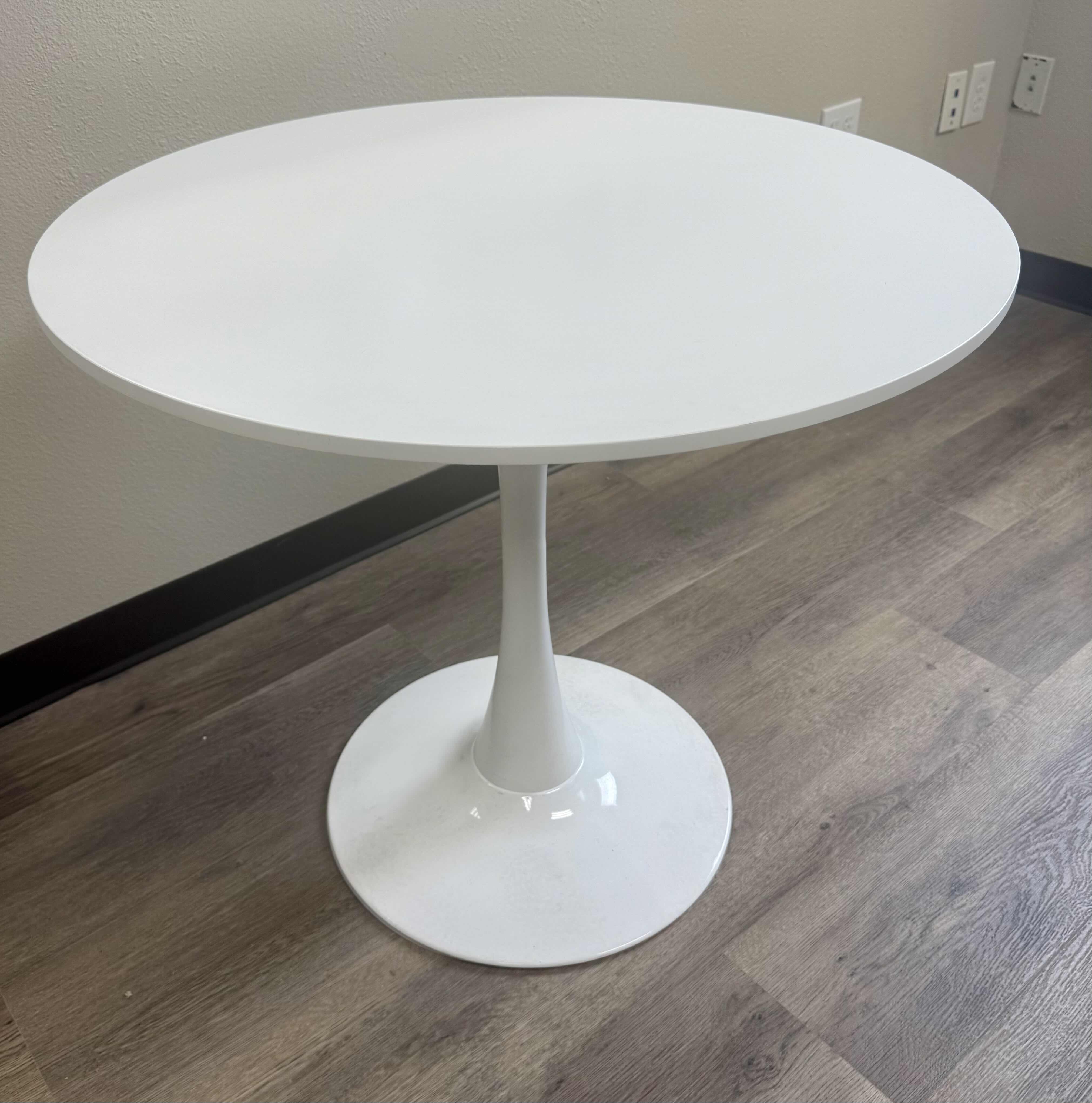 Photo 1 of 32” ROUND MID-CENTURY MODERN TULIP DINING TABLE W WOOD TOP & GLOSS IRON BASE H29”
