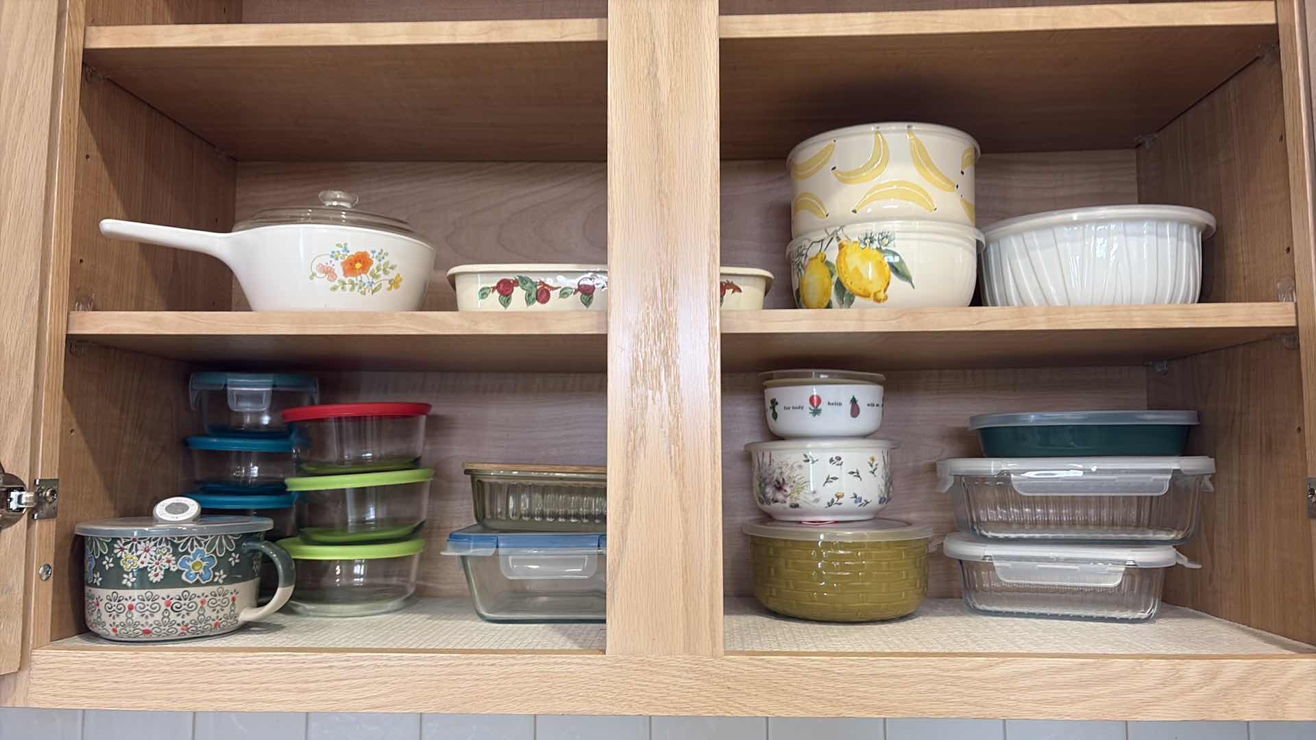 Photo 1 of CONTENTS OF CABINET FOOD STORAGE CONTAINER & BAKEWARE– GLASS, CERAMIC & PLASTIC PIECES