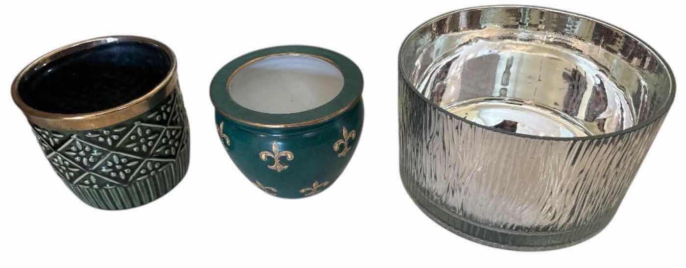 Photo 1 of (6)PCS DECORATIVE VASE & PLANTER H27.5”