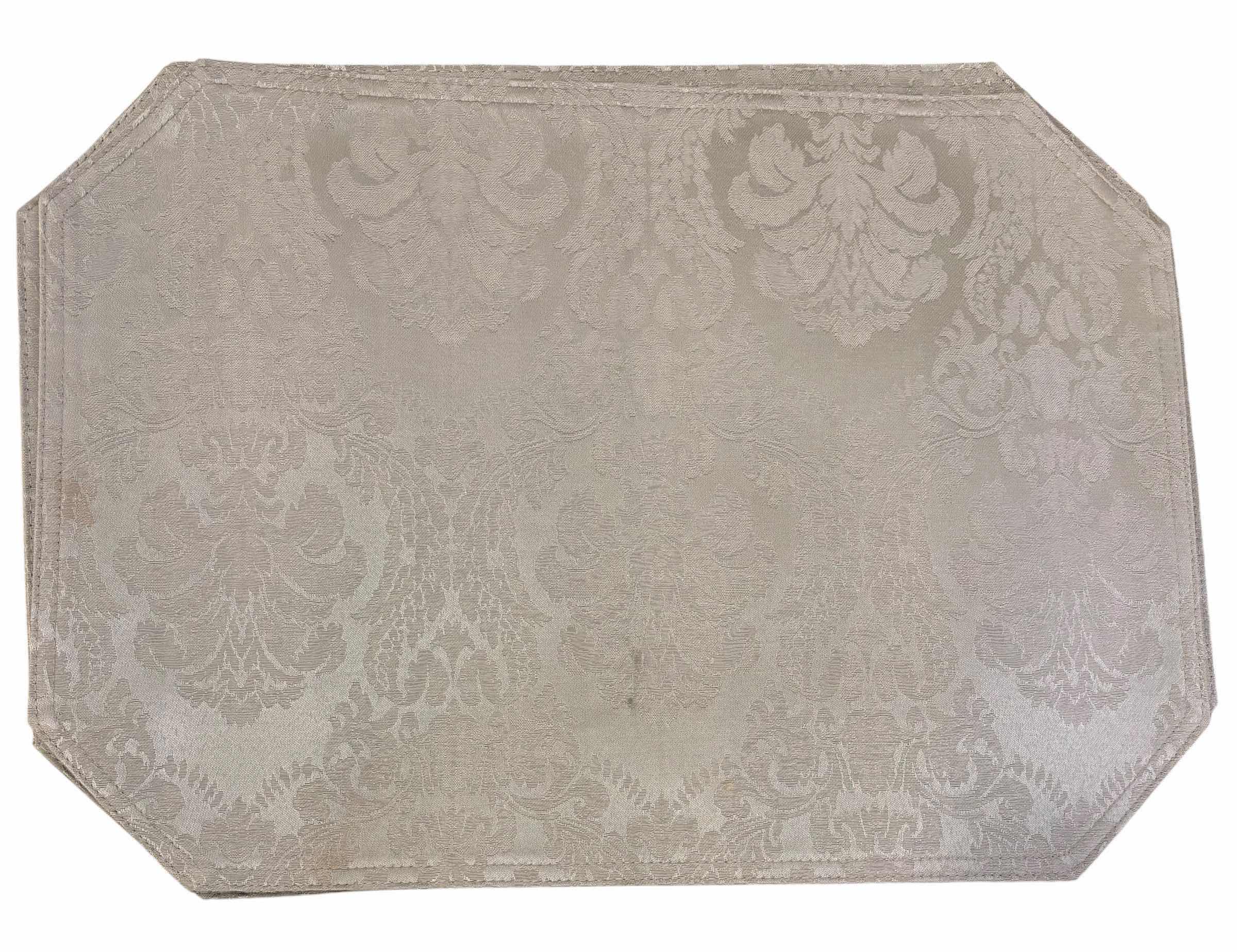 Photo 1 of MULTIPLE RECTANGULAR PLACEMATS