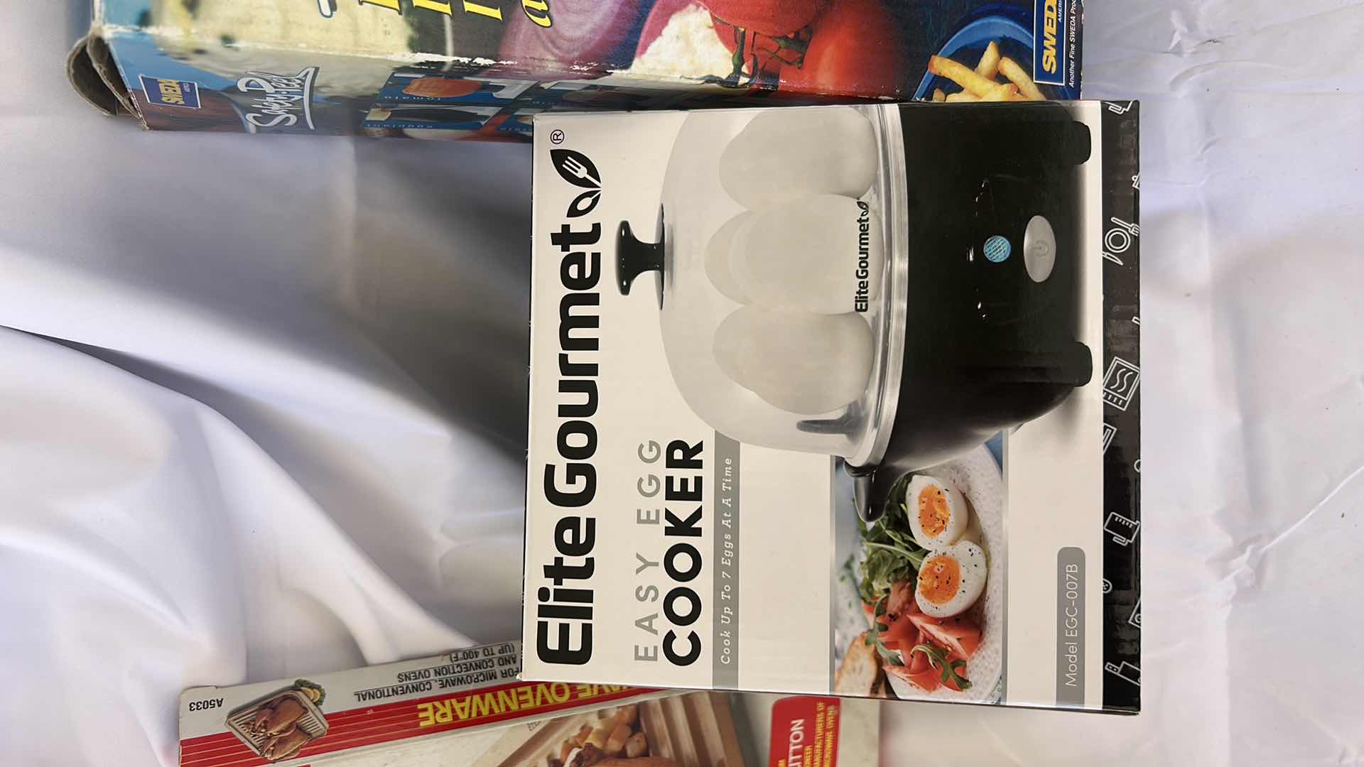 Photo 1 of KITCHEN GADGETS