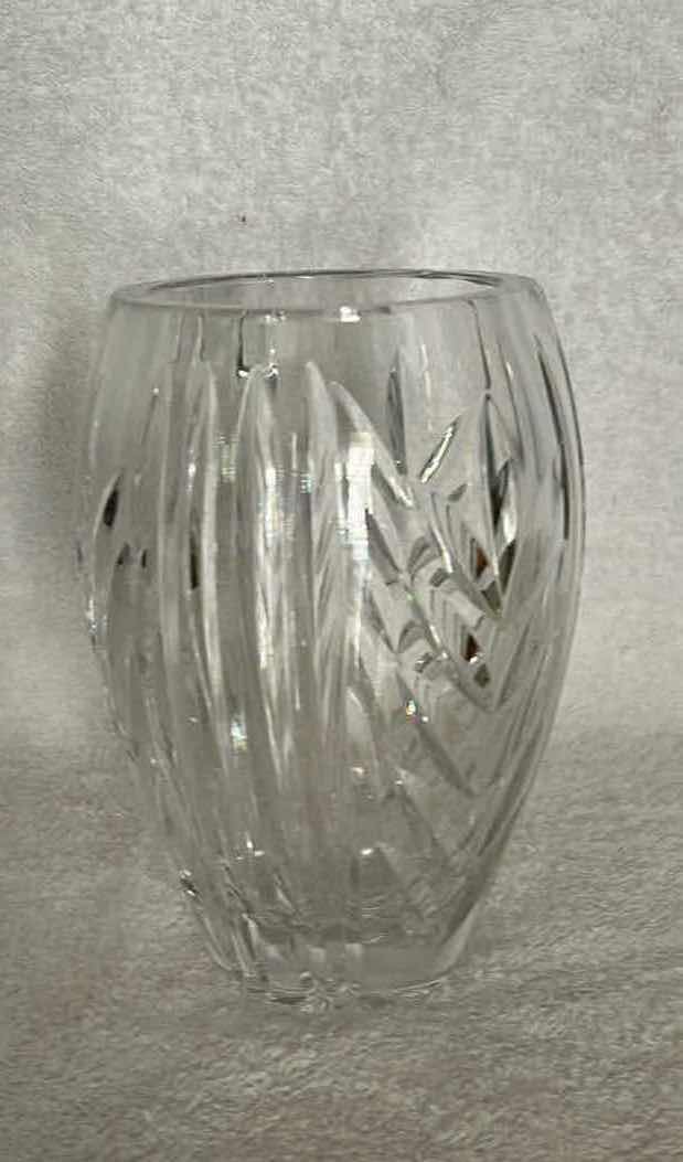 Photo 1 of COSKA CUT CRYSTAL VASE H6.5”
