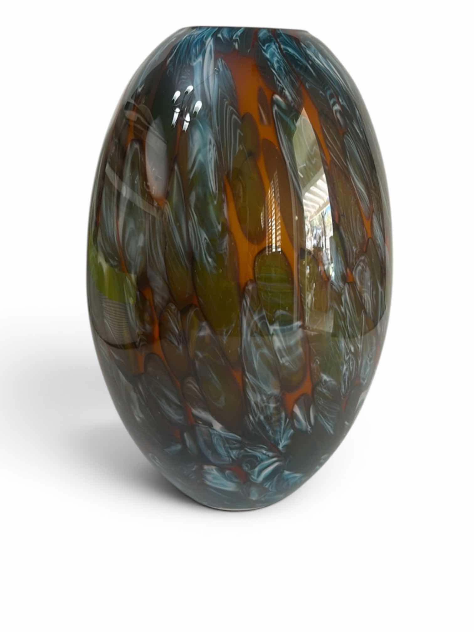 Photo 1 of HAND-BLOWN MURANO ART GLASS DECORATIVE VASE H10.5”