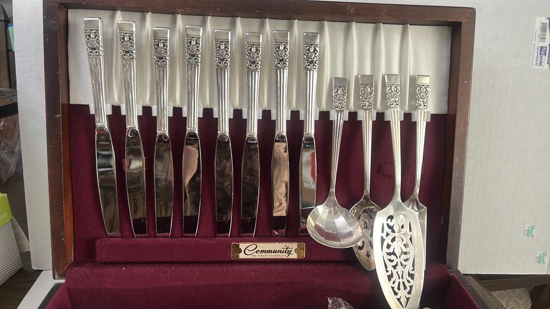 Photo 1 of 64 PC VINTAGE COMMUNITY SILVERPLATE FLATWARE SET + 7 MISC FLATWARE
