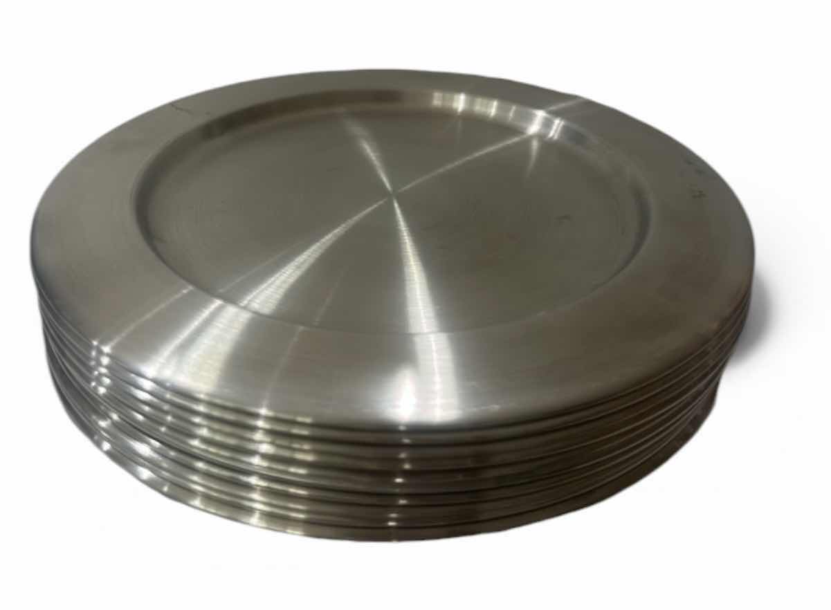 Photo 1 of 10 - 13.25” SILVERTONE PLATE CHARGERS