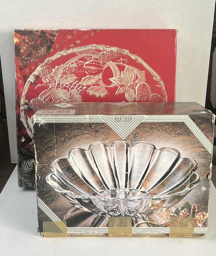Photo 1 of VINTAGE WALTHER-GLAS “BIJOUX” CRYSTAL CANDY DISH & FESTIVE SPIRIT SA 833/313 ROUND HOSTESS PLATTER 15”