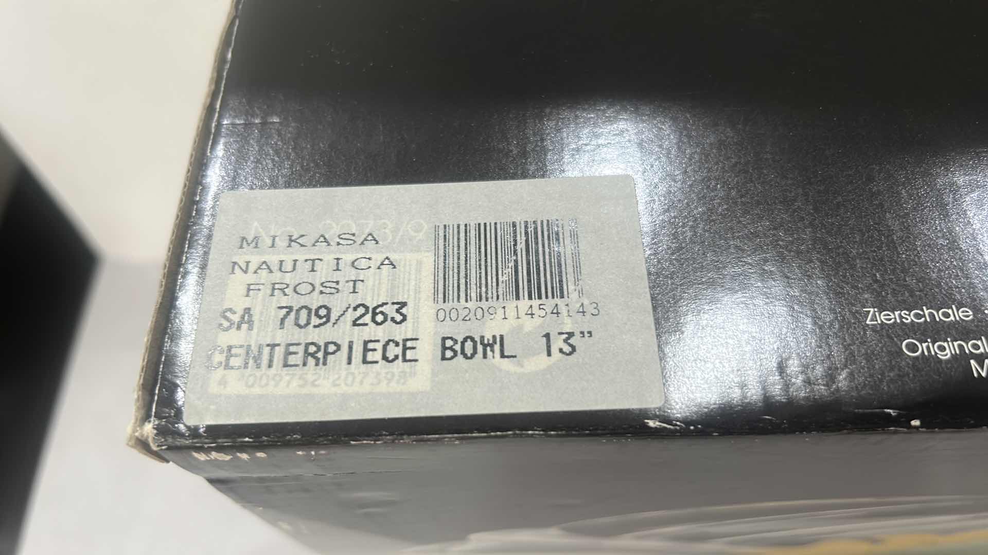 Photo 1 of MIKASA NAUTICA FROST CENTERPIECE BOWL 13”