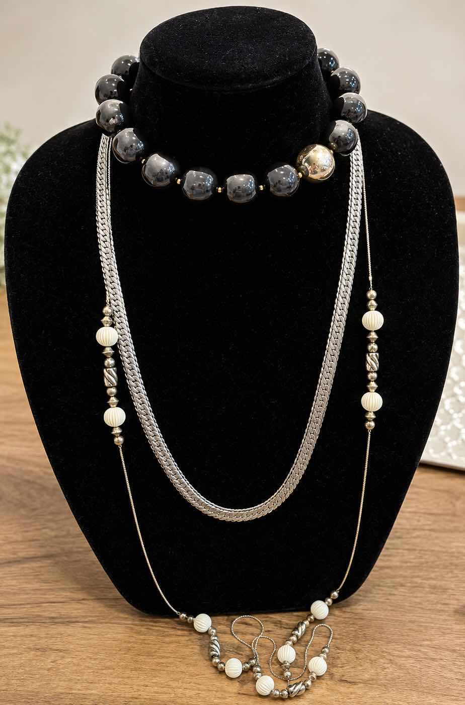 Photo 1 of 4 NECKLACES