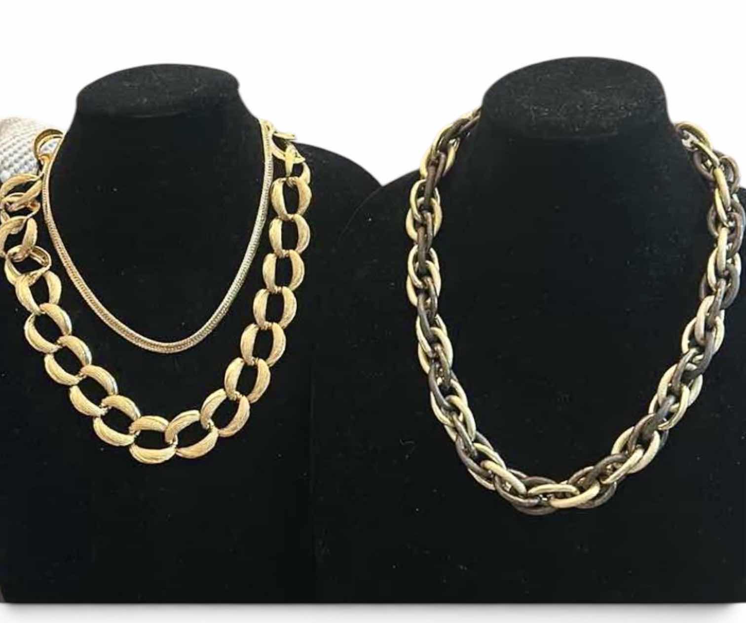 Photo 1 of 3 WOMENS NECKLACES