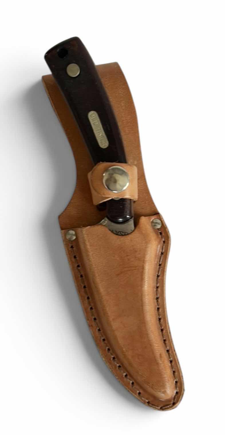 Photo 1 of VINTAGE SCHRADE OLD TIMER 152 SHARPFINDER, FIXED BLADE KNIFE, MANUFACTURED IN THE USA WITH LEATHER CASE $65