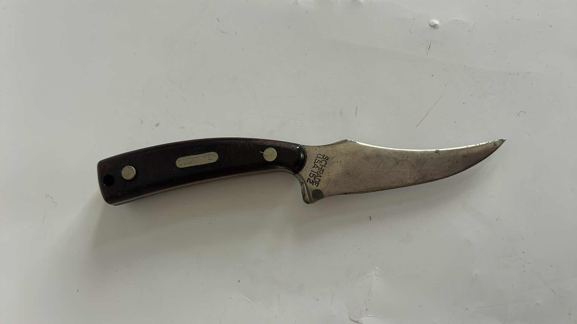 Photo 1 of VINTAGE SCHRADE OLD TIMER 152 SHARPFINDER, FIXED BLADE KNIFE, MANUFACTURED IN THE USA WITH LEATHER CASE $65
