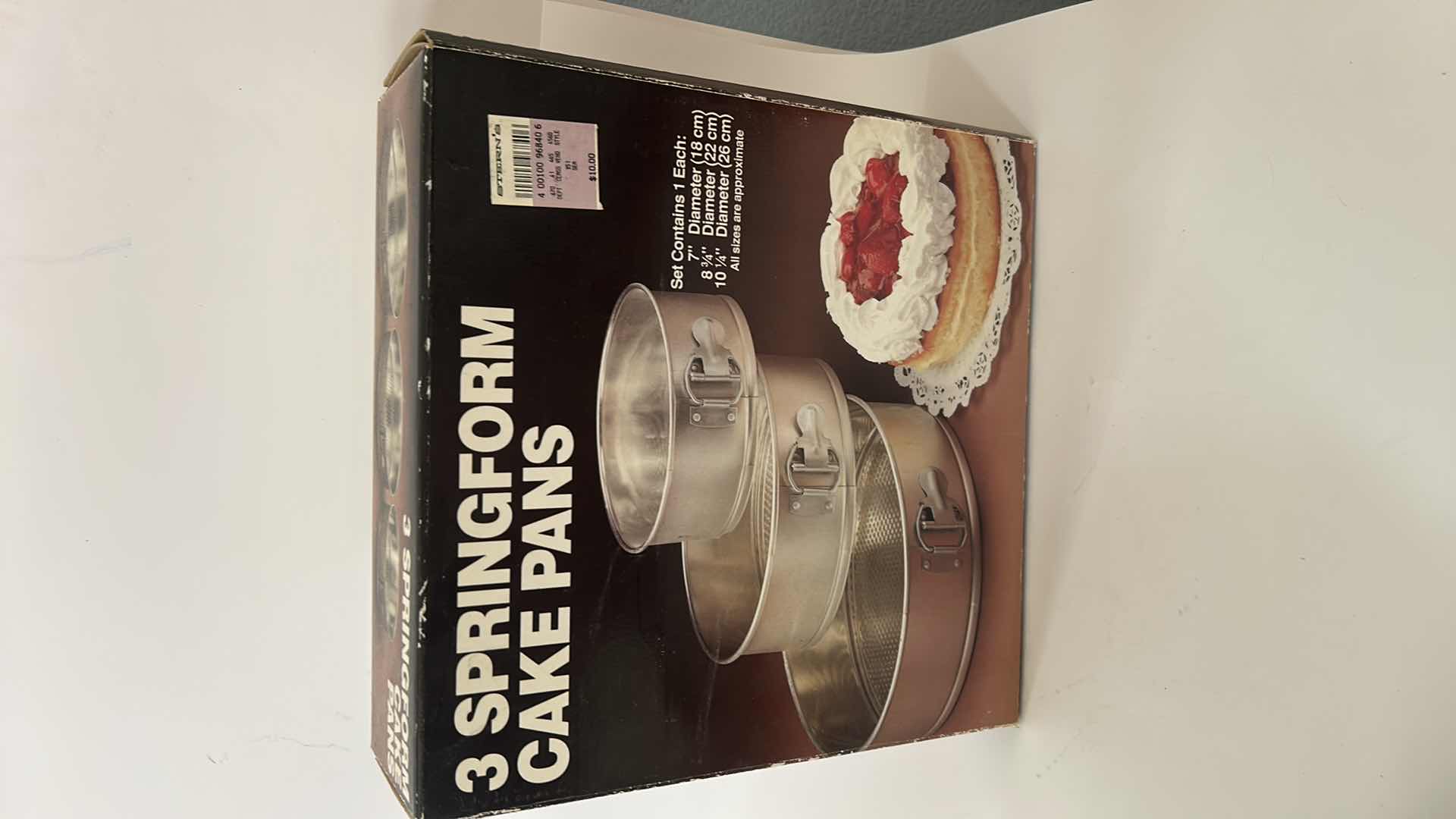 Photo 1 of ARBORWARE STAINLESS STEEL COLANDERS, STAINLESS STEEL BOWLS, BUNDT PAN AND MORE