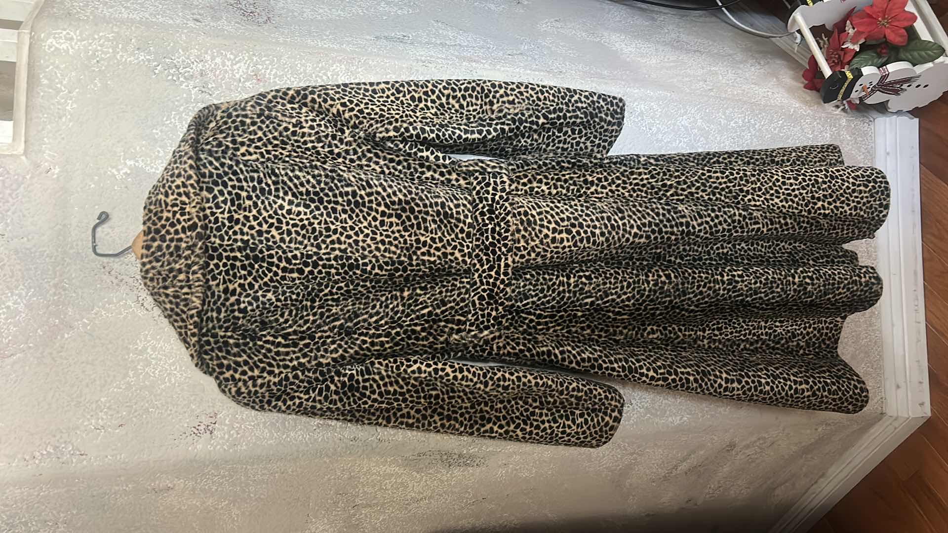 Photo 1 of VINTAGE LEOPARD PRINT TRENCHCOAT ESTIMATED SIZE S/M
