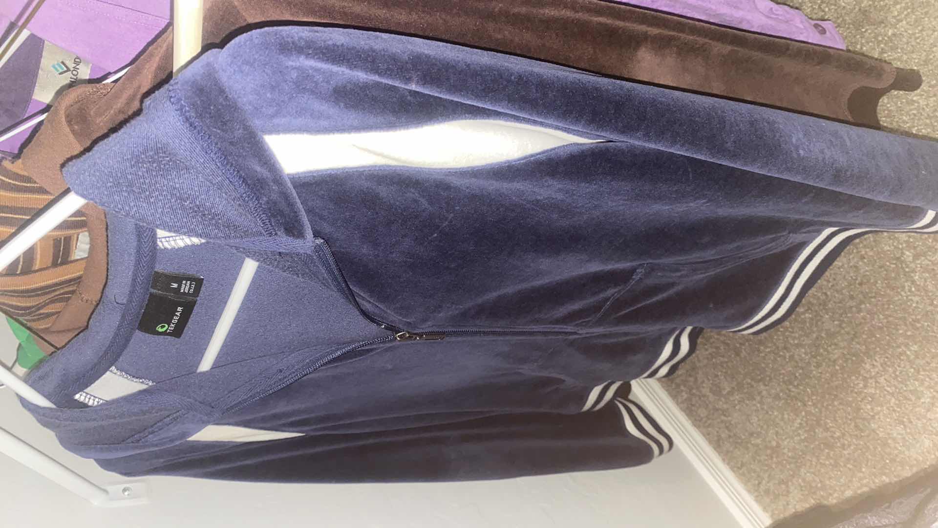 Photo 1 of 5-WOMEN’S TWO-PIECE SWEATSUIT SIZES SMALL & MEDIUM