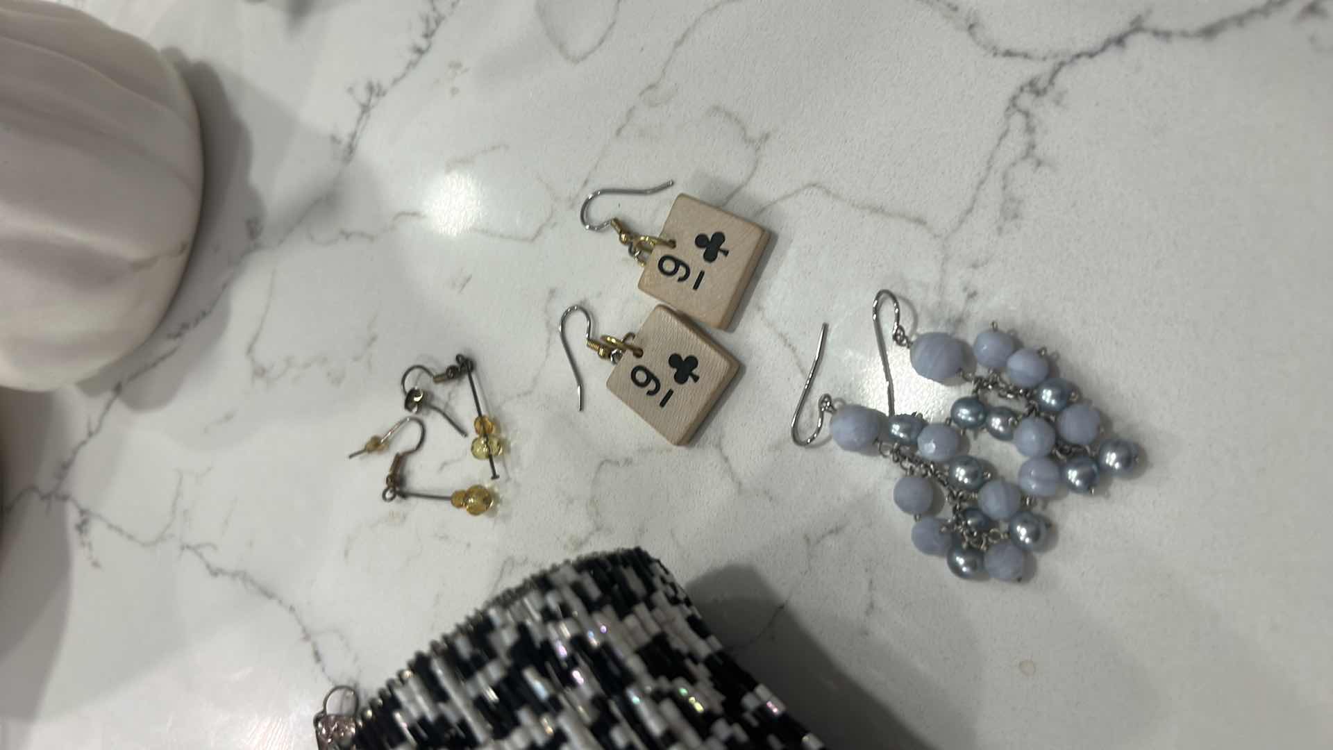 Photo 1 of BRACELETS AND EARRINGS