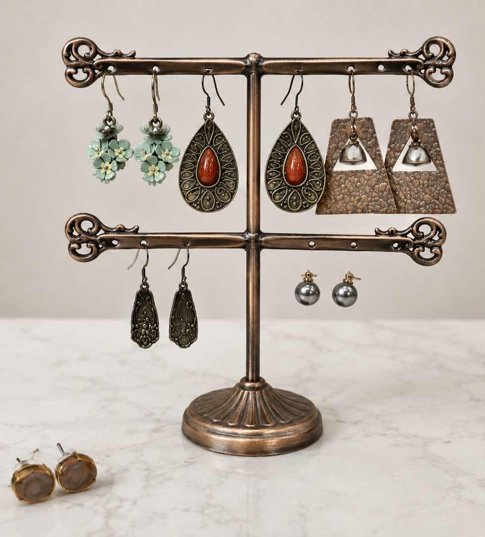 Photo 1 of JEWELRY – SIX PAIR OF EARRINGS