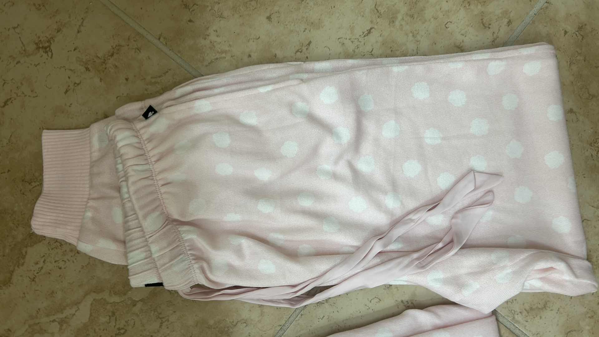 Photo 1 of KATE SPADE PINK POLKADOT LOUNGE SET SIZE M