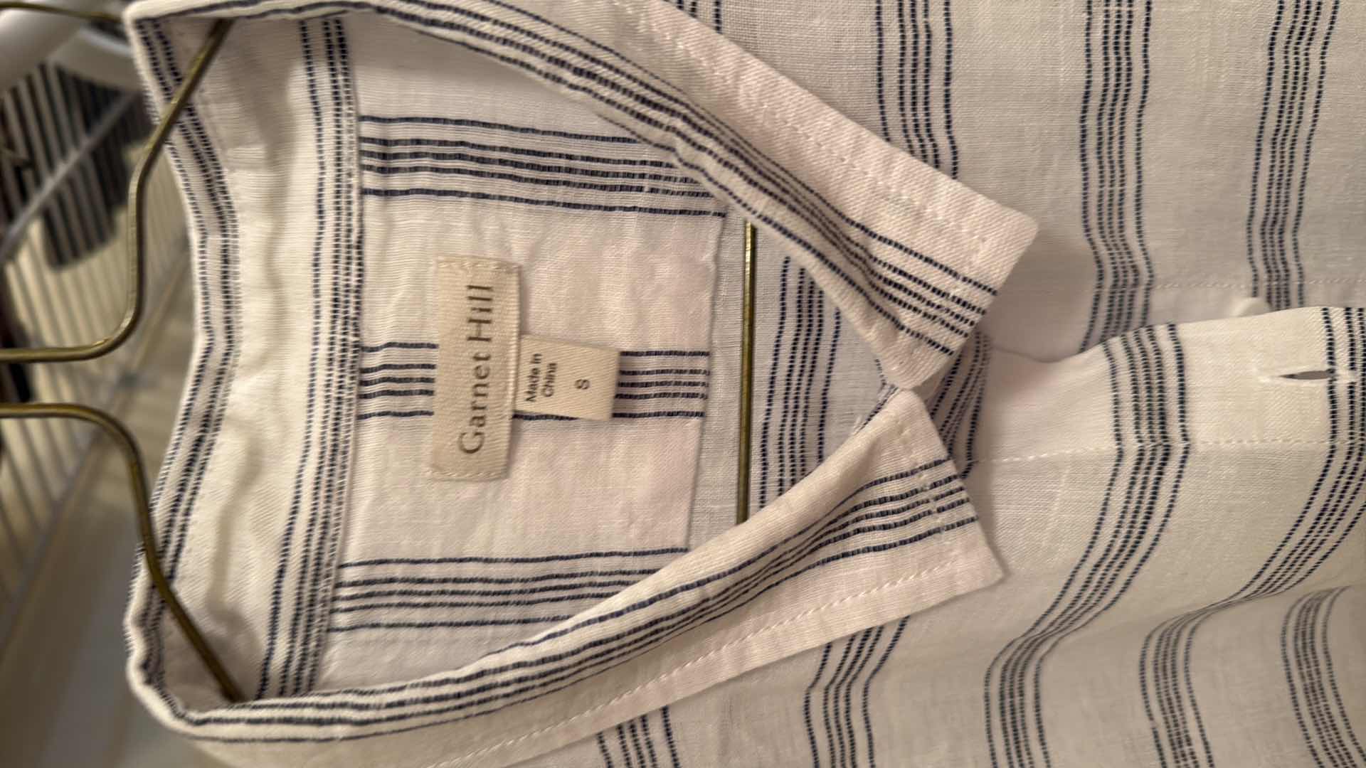 Photo 1 of 3-NAME BRAND COLLARED BUTTON UP BLOUSES (XS,S) - J JILL, GARNET HILL, TINLEY